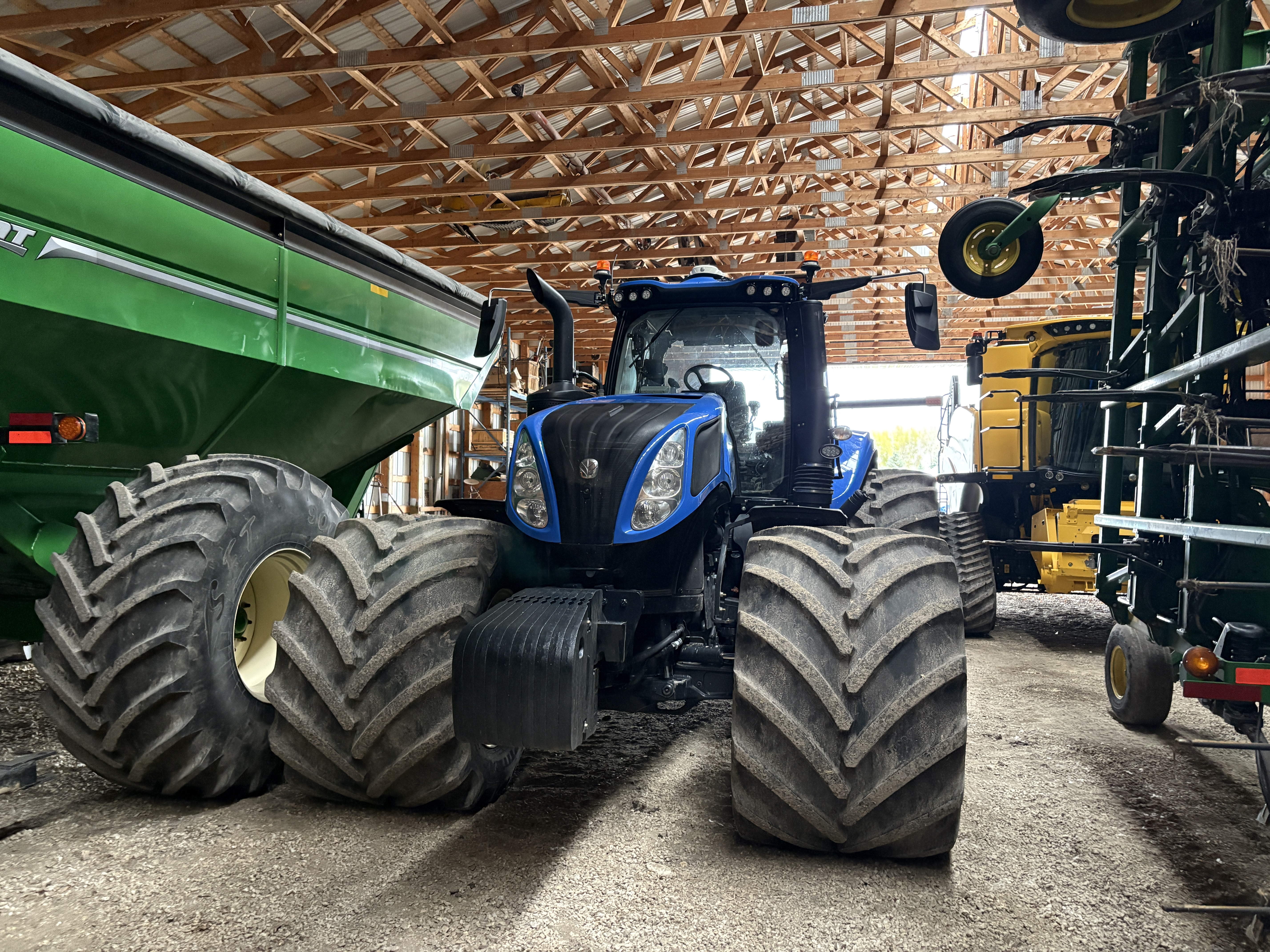 2023 New Holland T8.350 Tractor