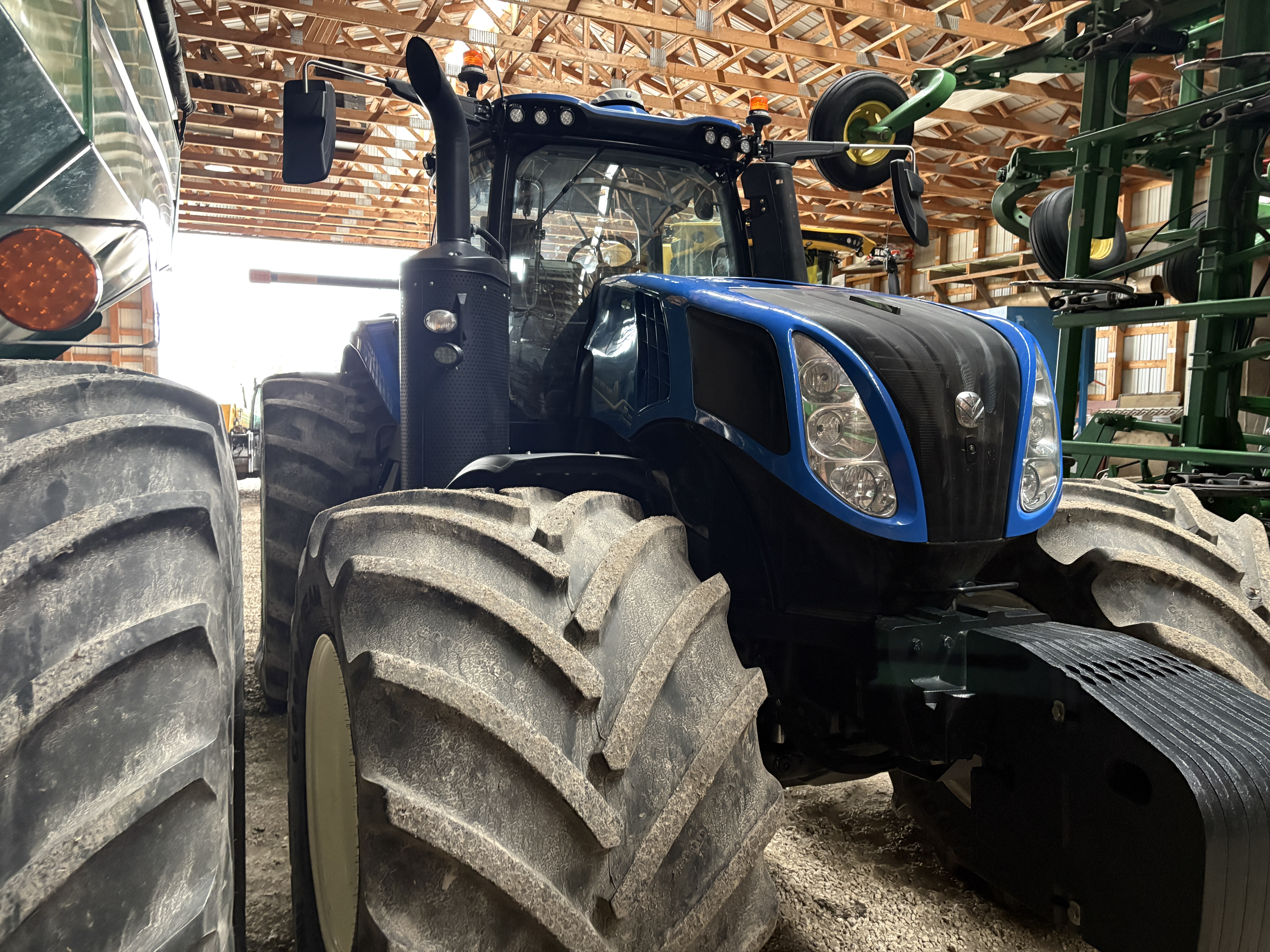 2023 New Holland T8.350 Tractor