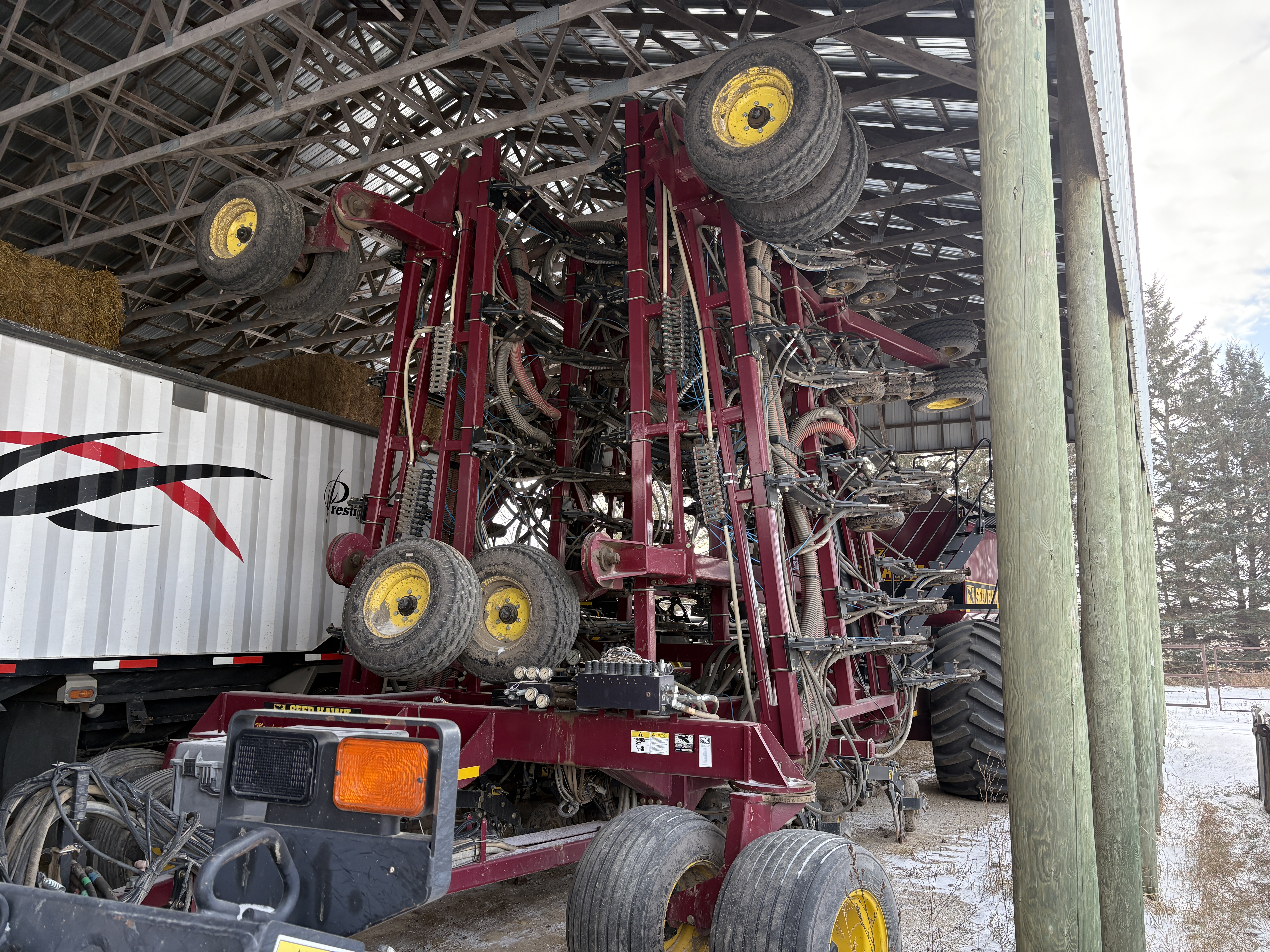 2014 Seed Hawk 6012-800 Air Drill