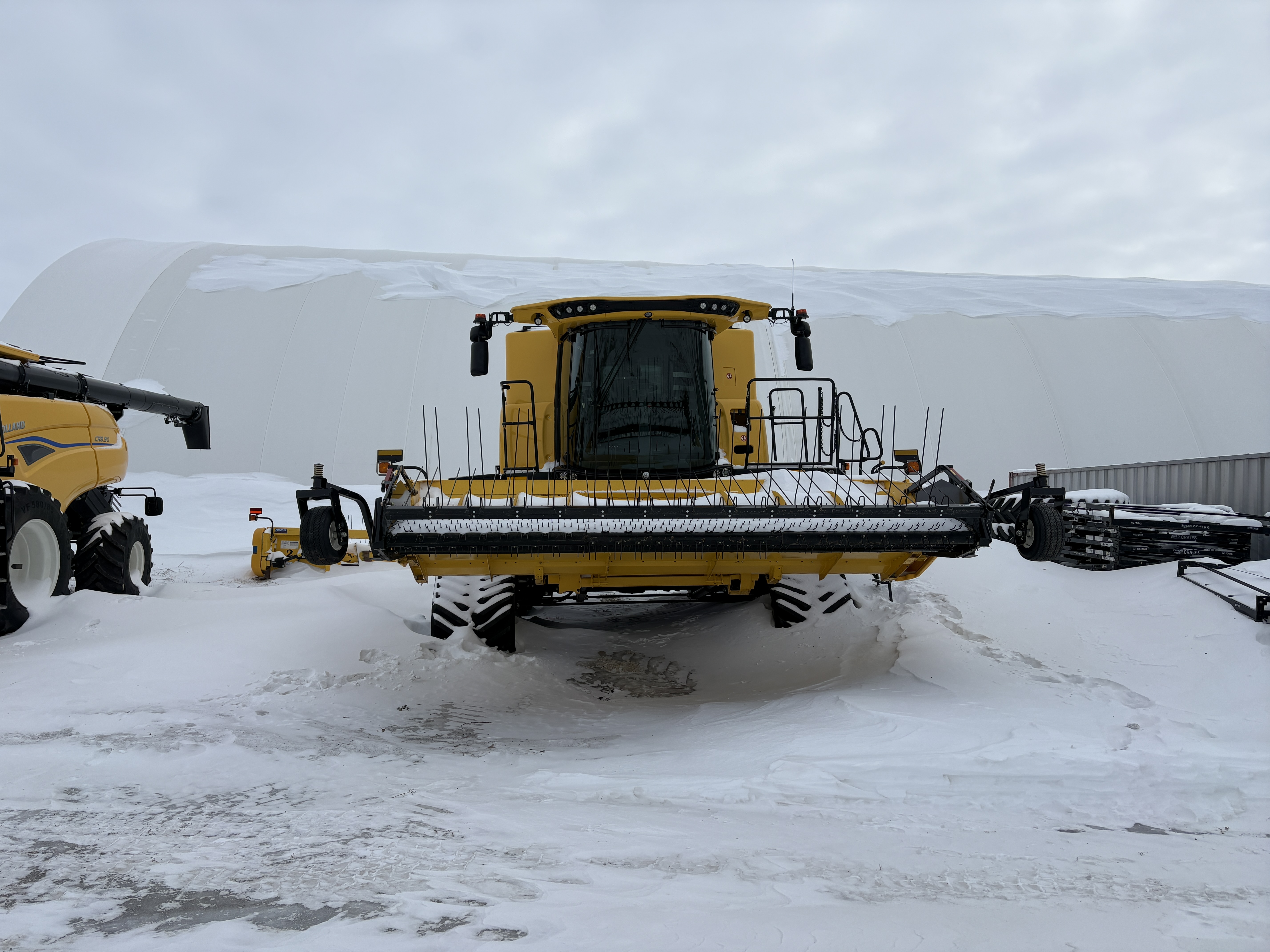 2024 New Holland CR8.90Z Combine