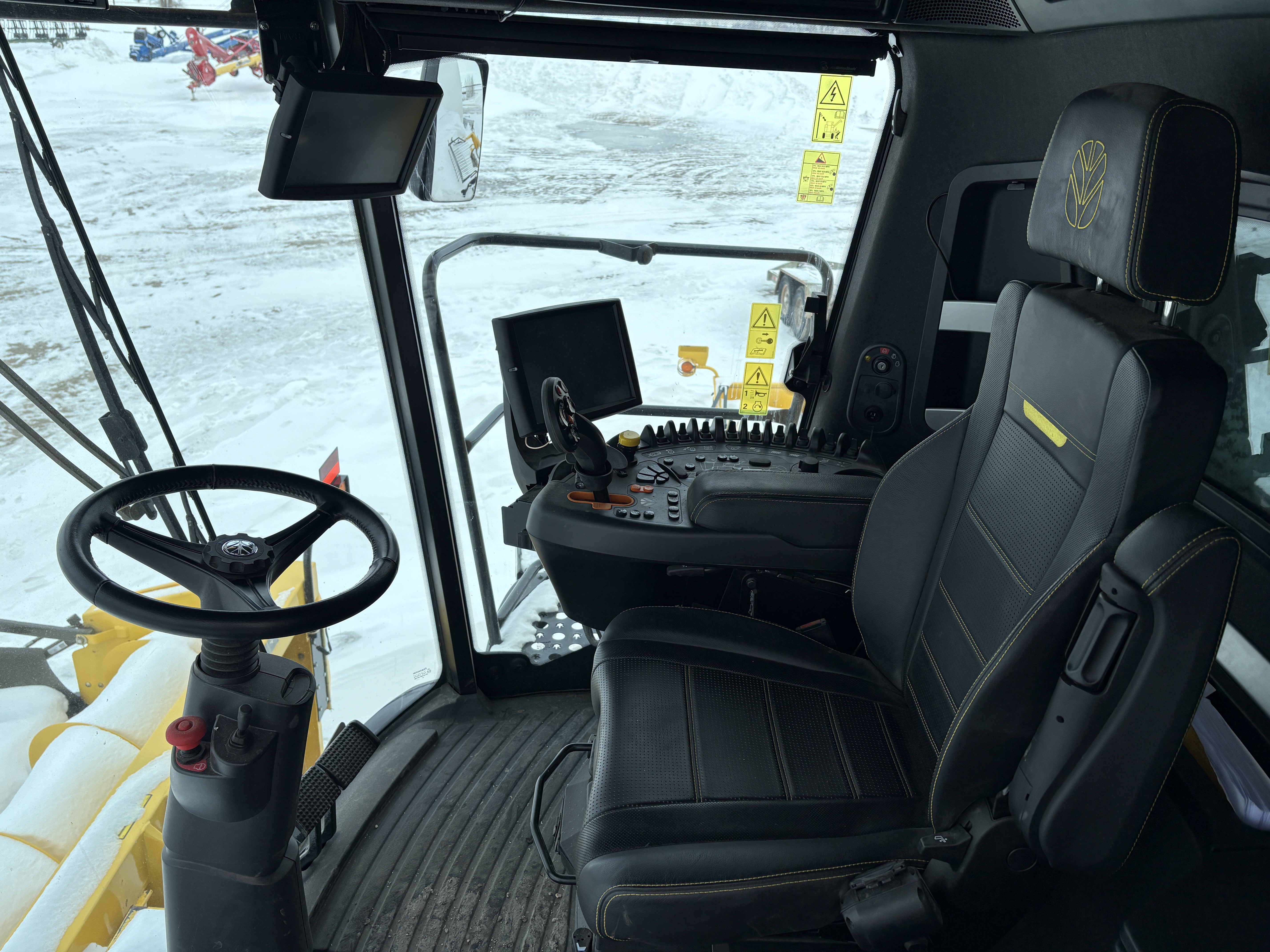 2024 New Holland CR8.90Z Combine