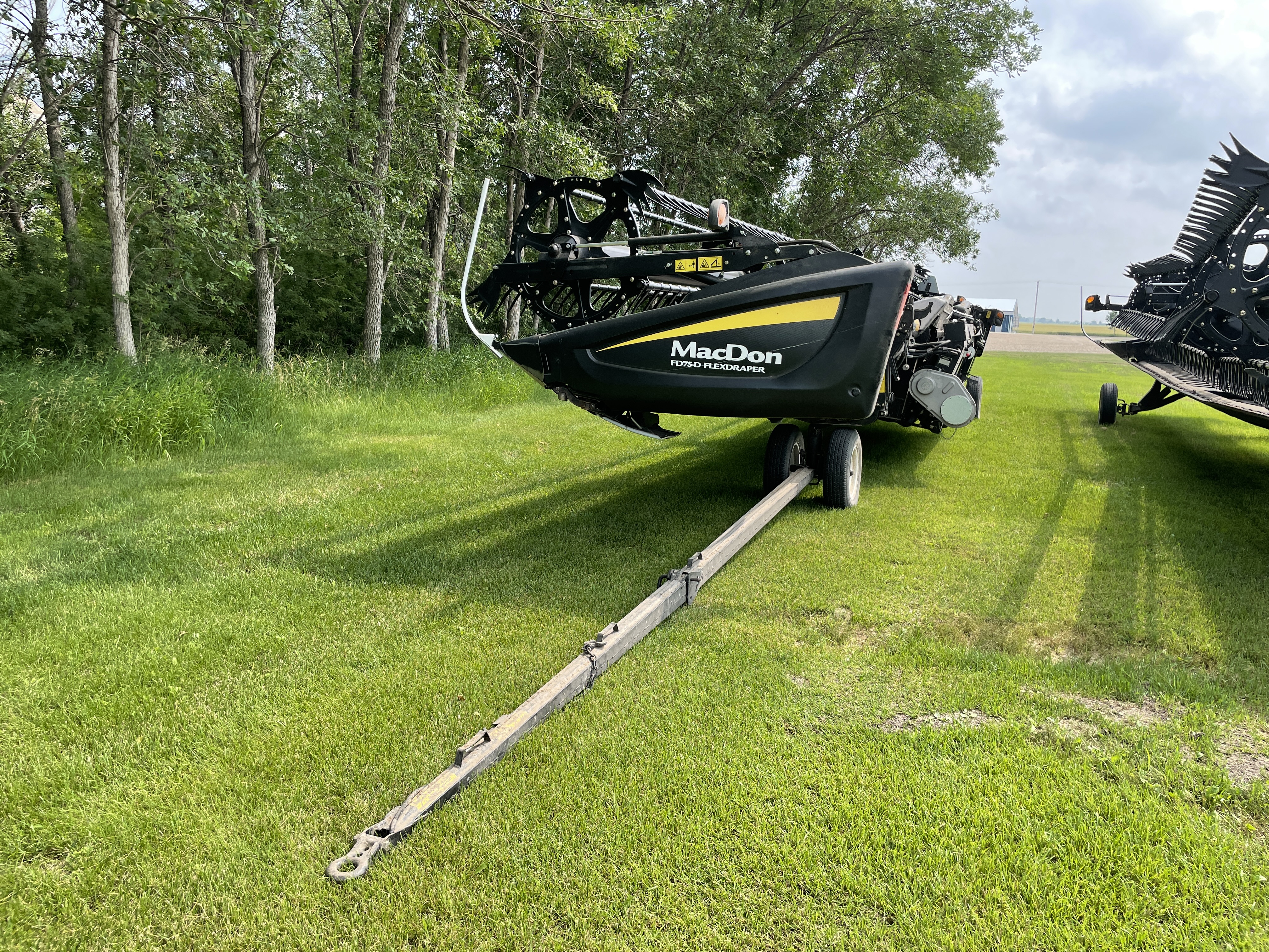 2017 MacDon FD75-40 Header Draper Flex