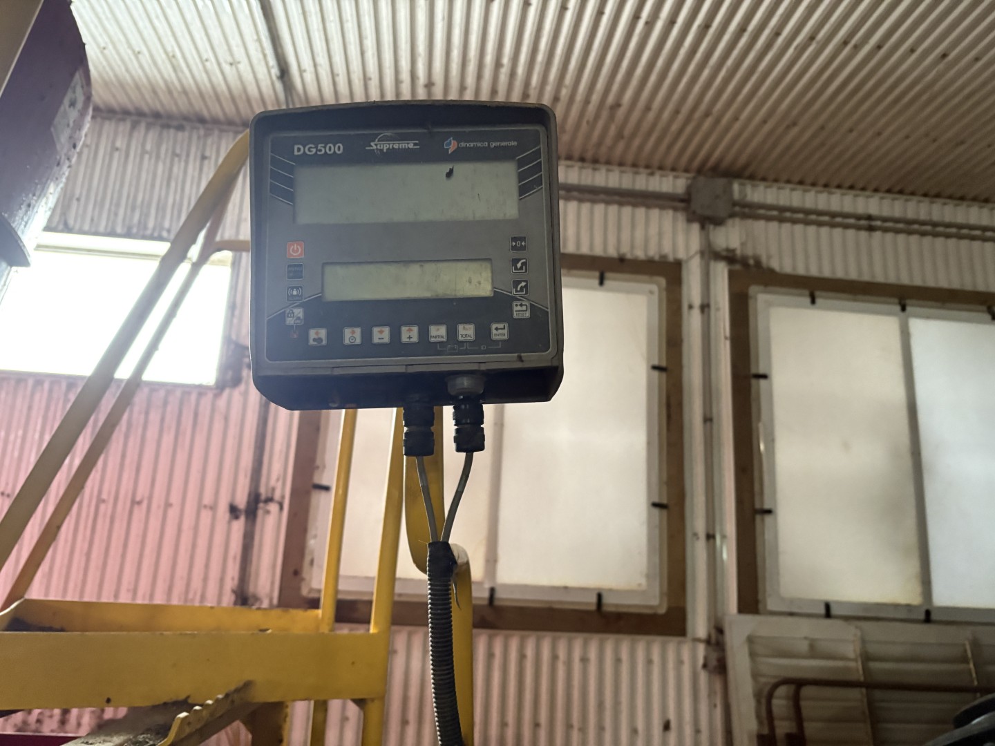 2020 Supreme 700T TMR Mixer