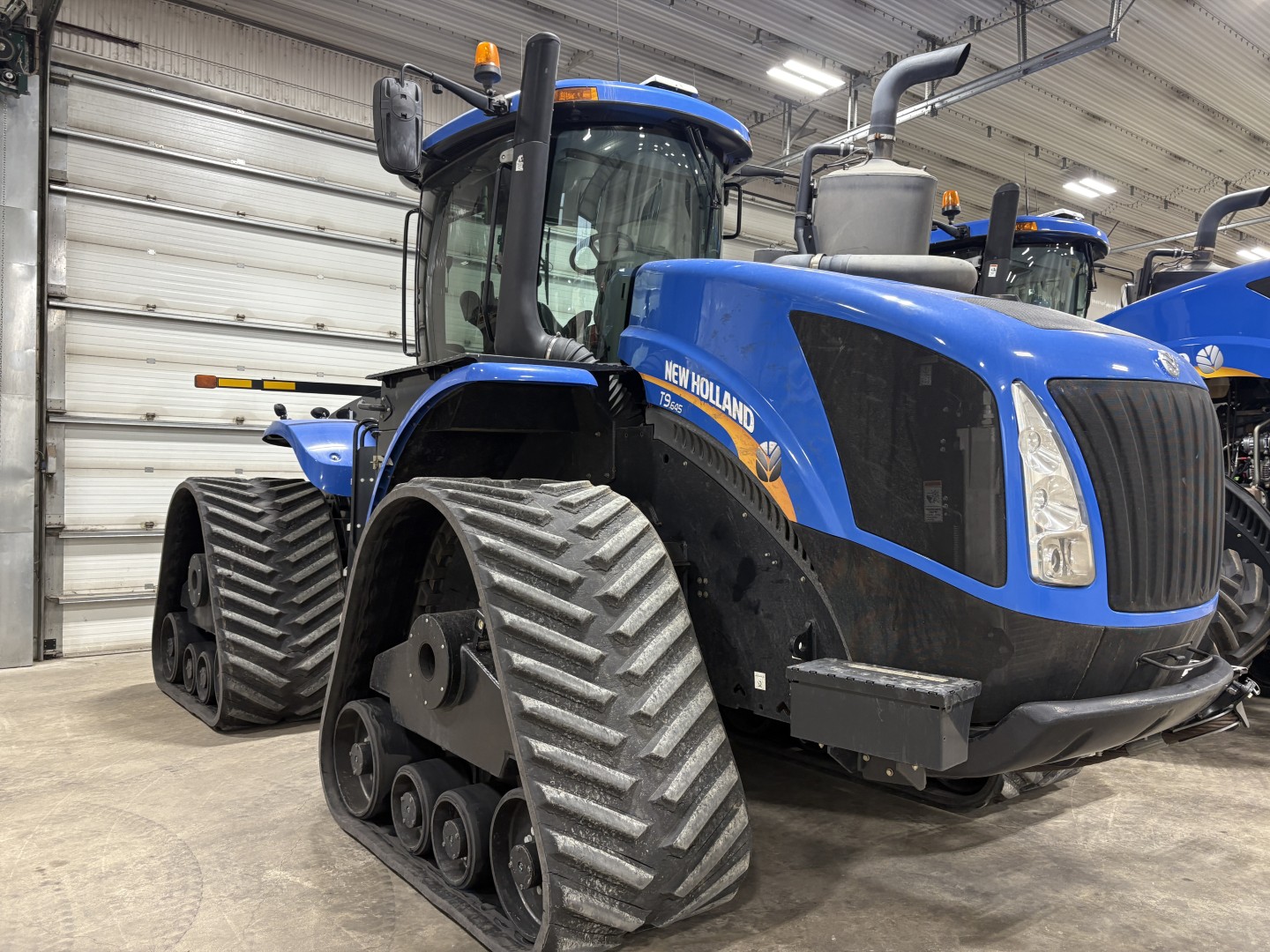 2017 New Holland T9.645 Tractor Rubber Track