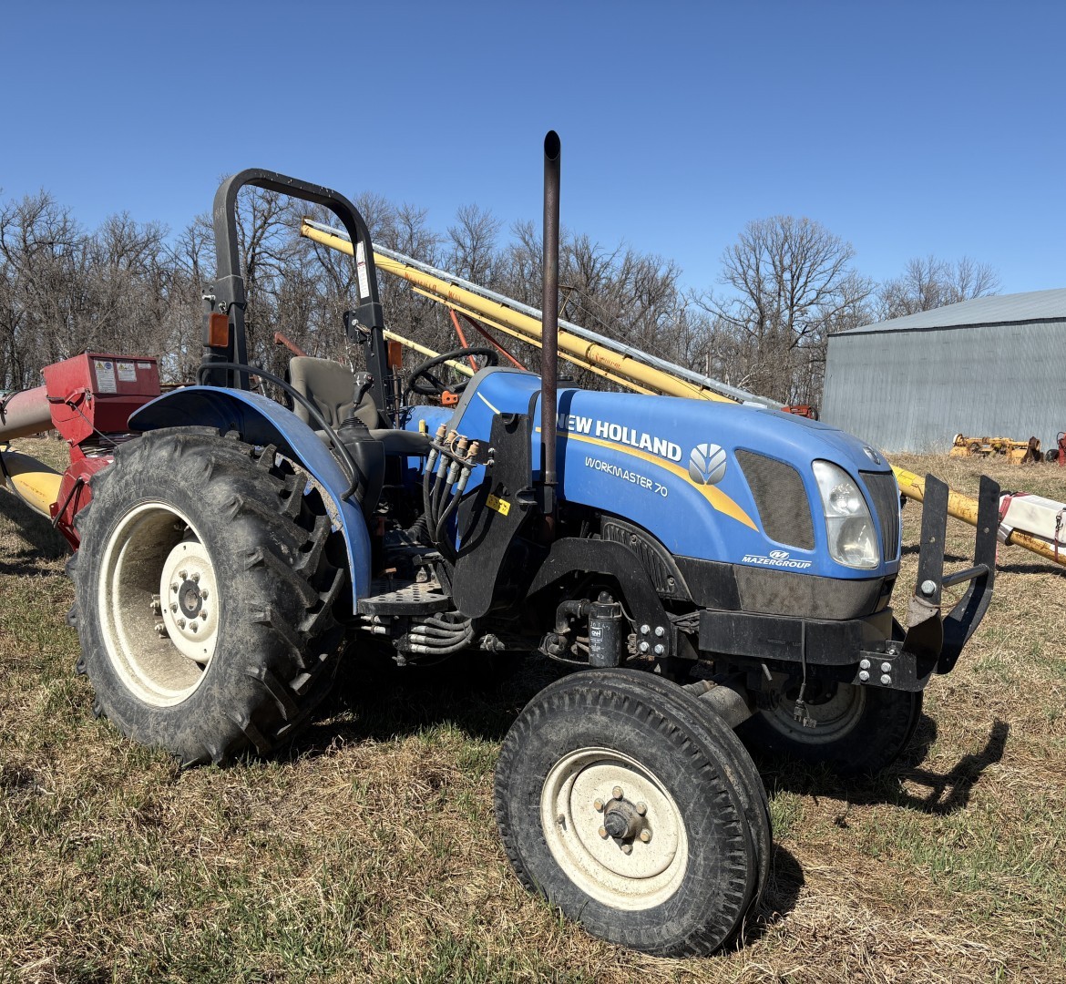 2016 New Holland WRKMSTR 70 Tractor