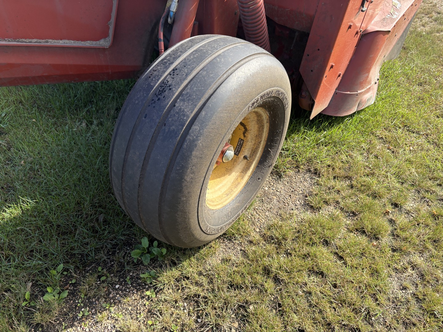 2005 New Holland 1431 Mower Conditioner/Disc