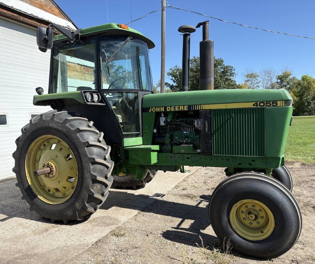 1990 John Deere 4055 Tractor