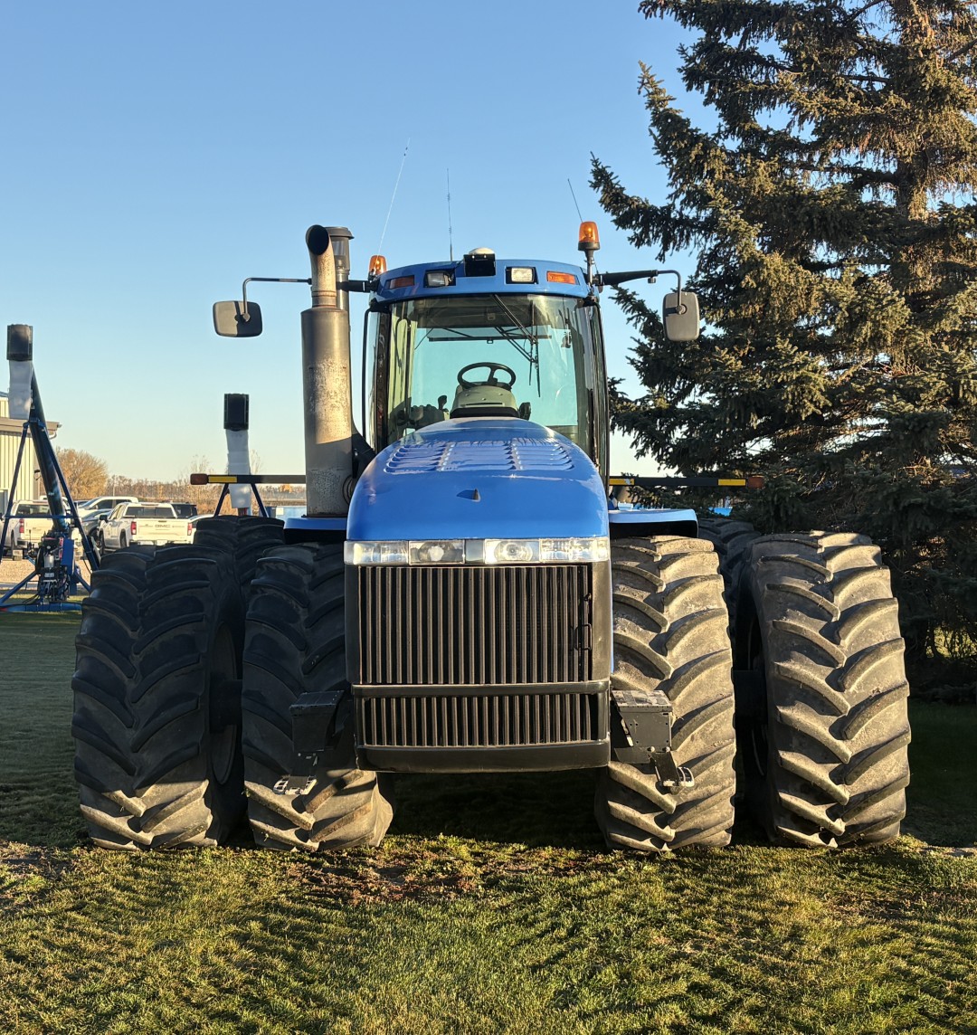 2010 New Holland T9060HD Tractor 4WD