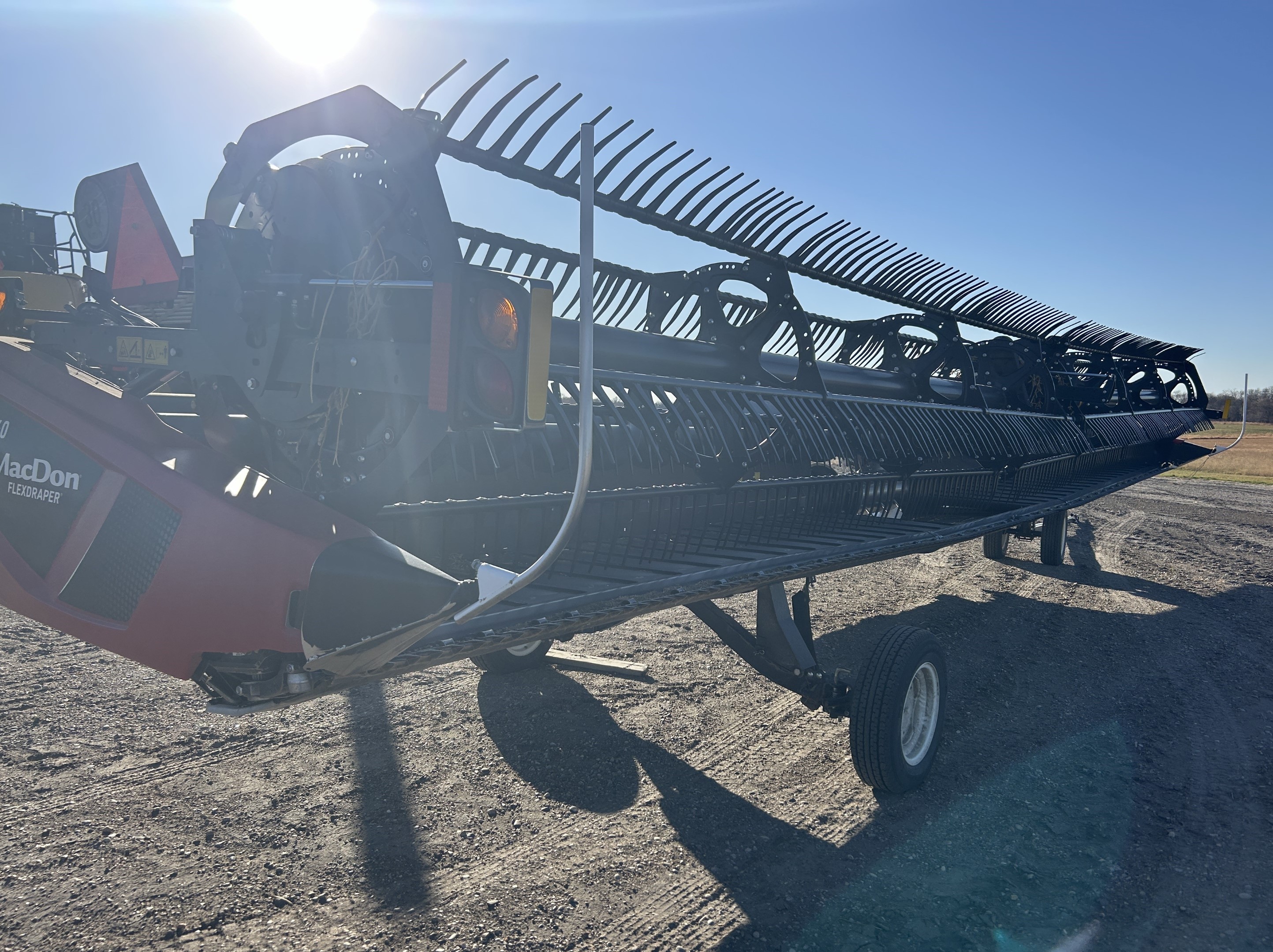 2021 MacDon FD140 Header Draper Flex