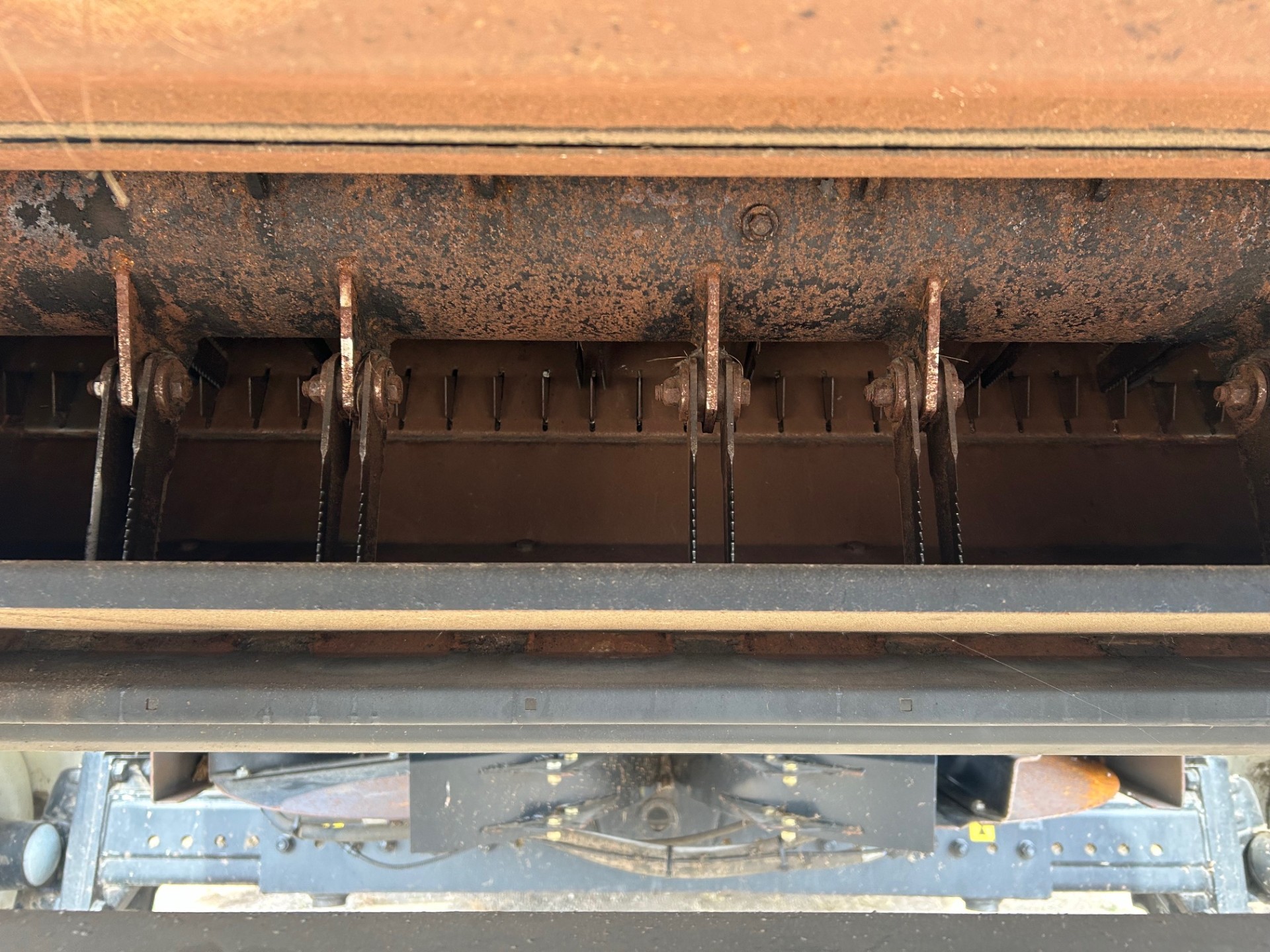 2014 New Holland CX8080 Combine