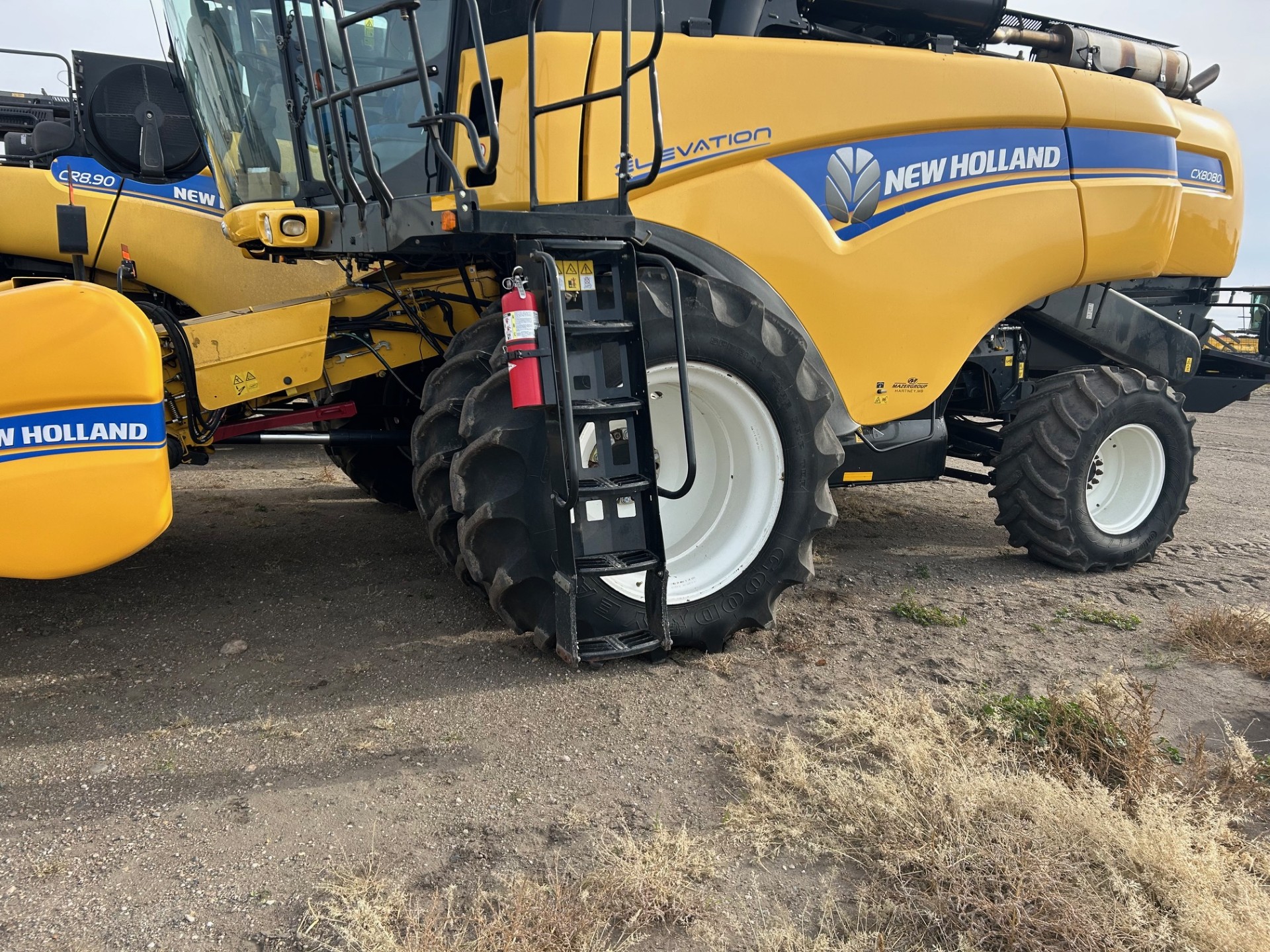 2014 New Holland CX8080 Combine