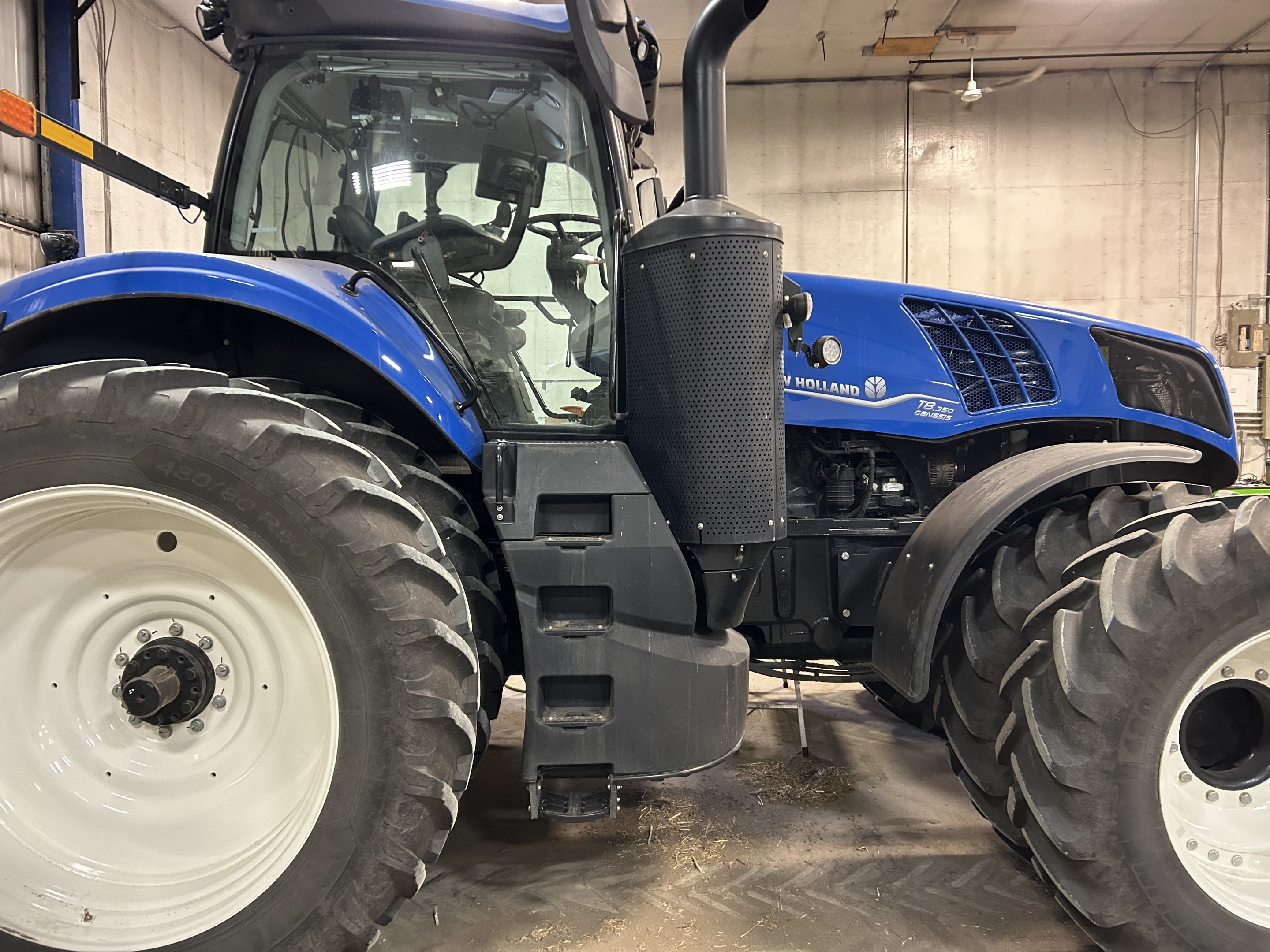 2022 New Holland T8.350 Tractor