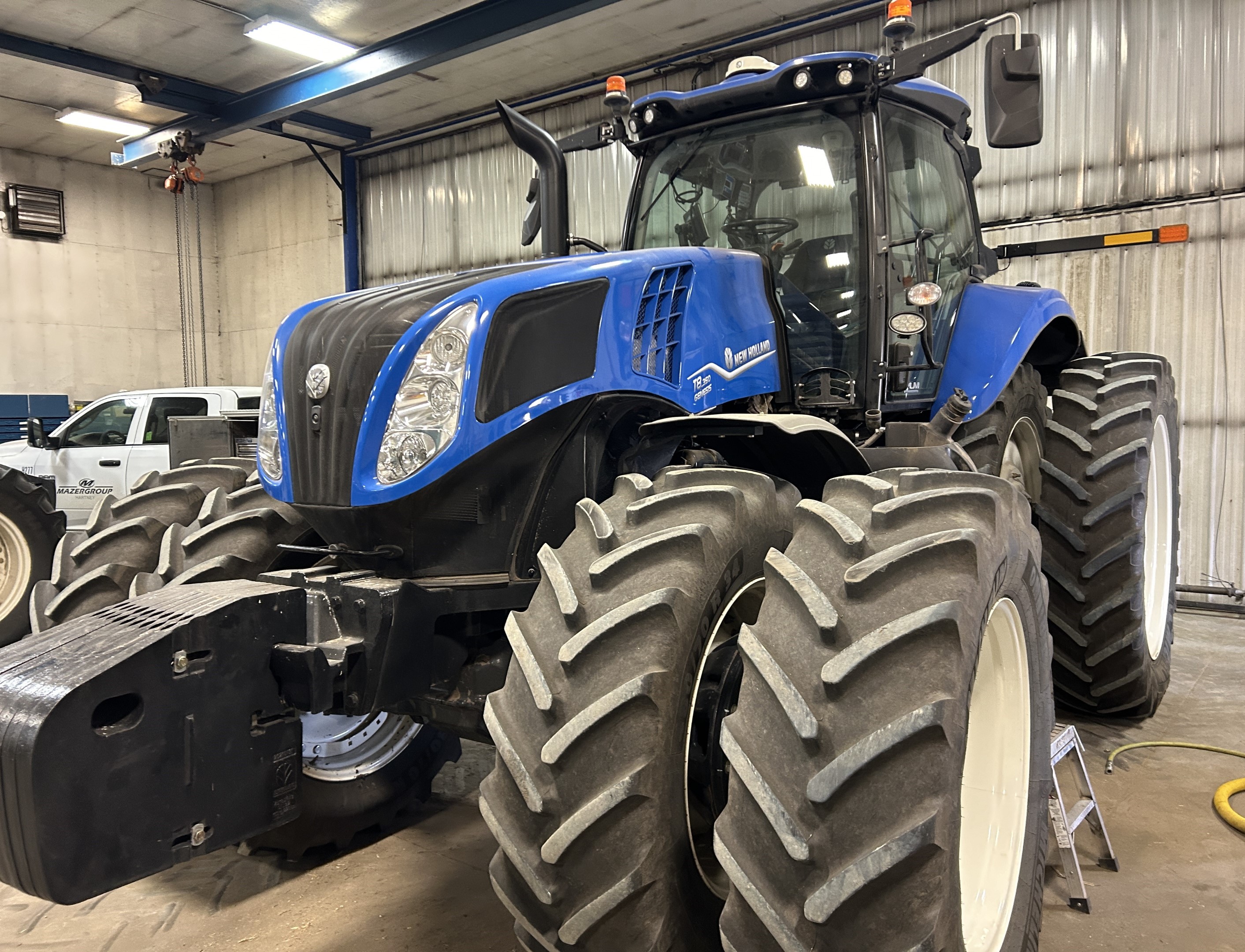 2022 New Holland T8.350 Tractor