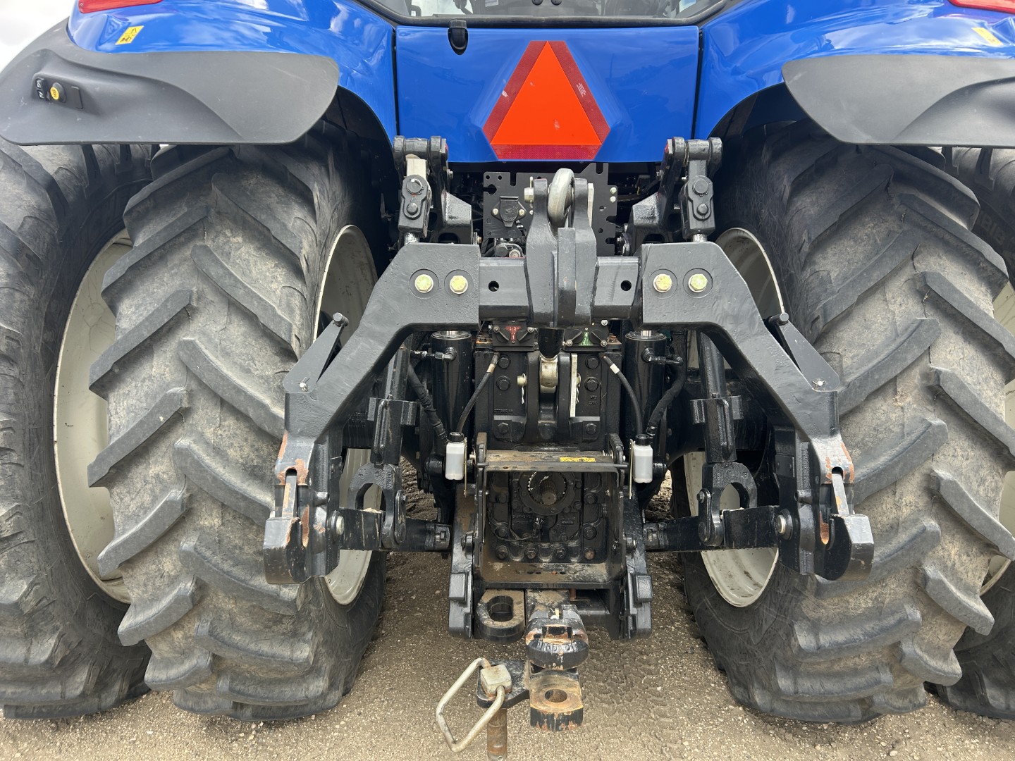 2022 New Holland T8.350 Tractor