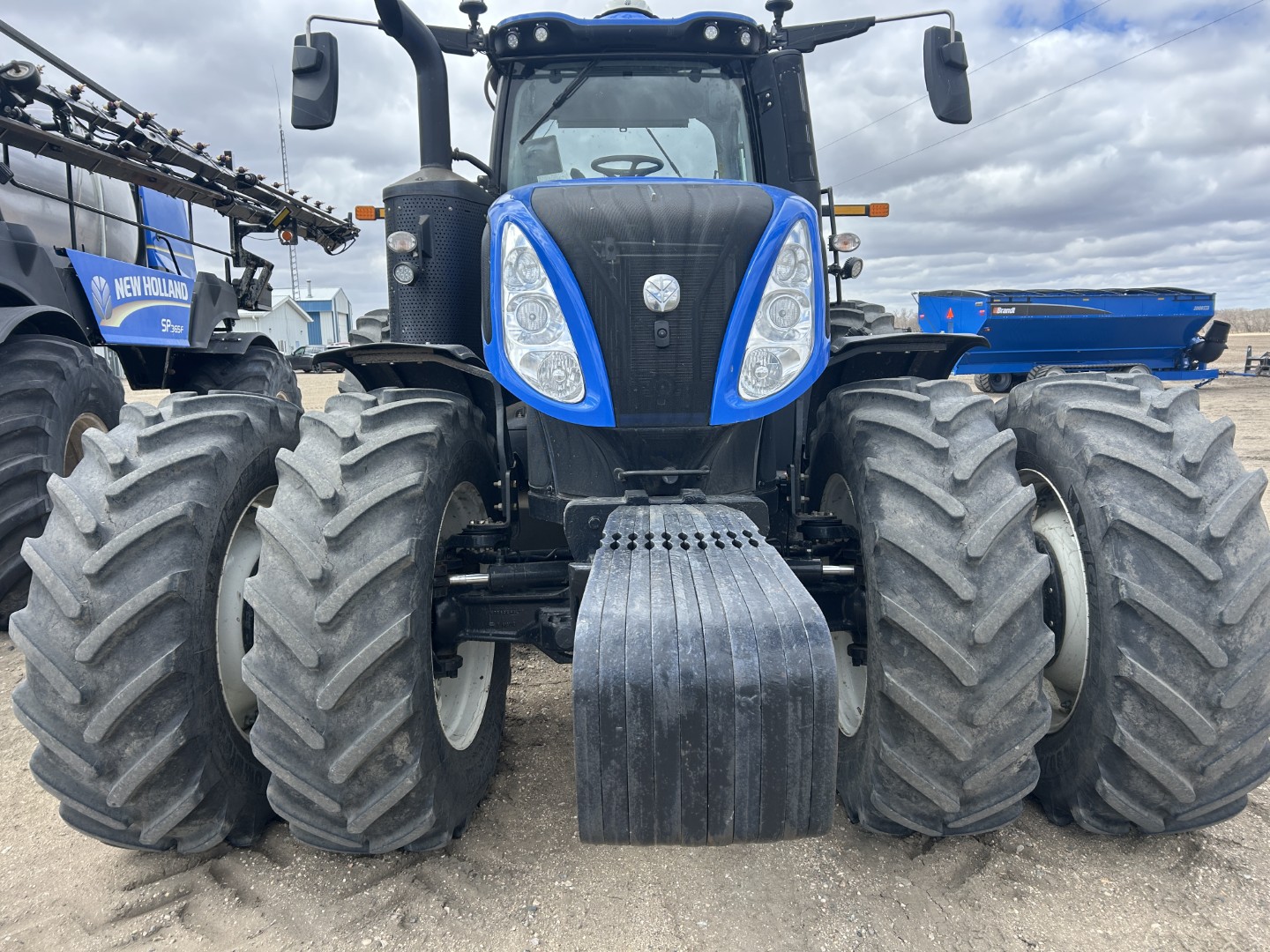 2022 New Holland T8.350 Tractor