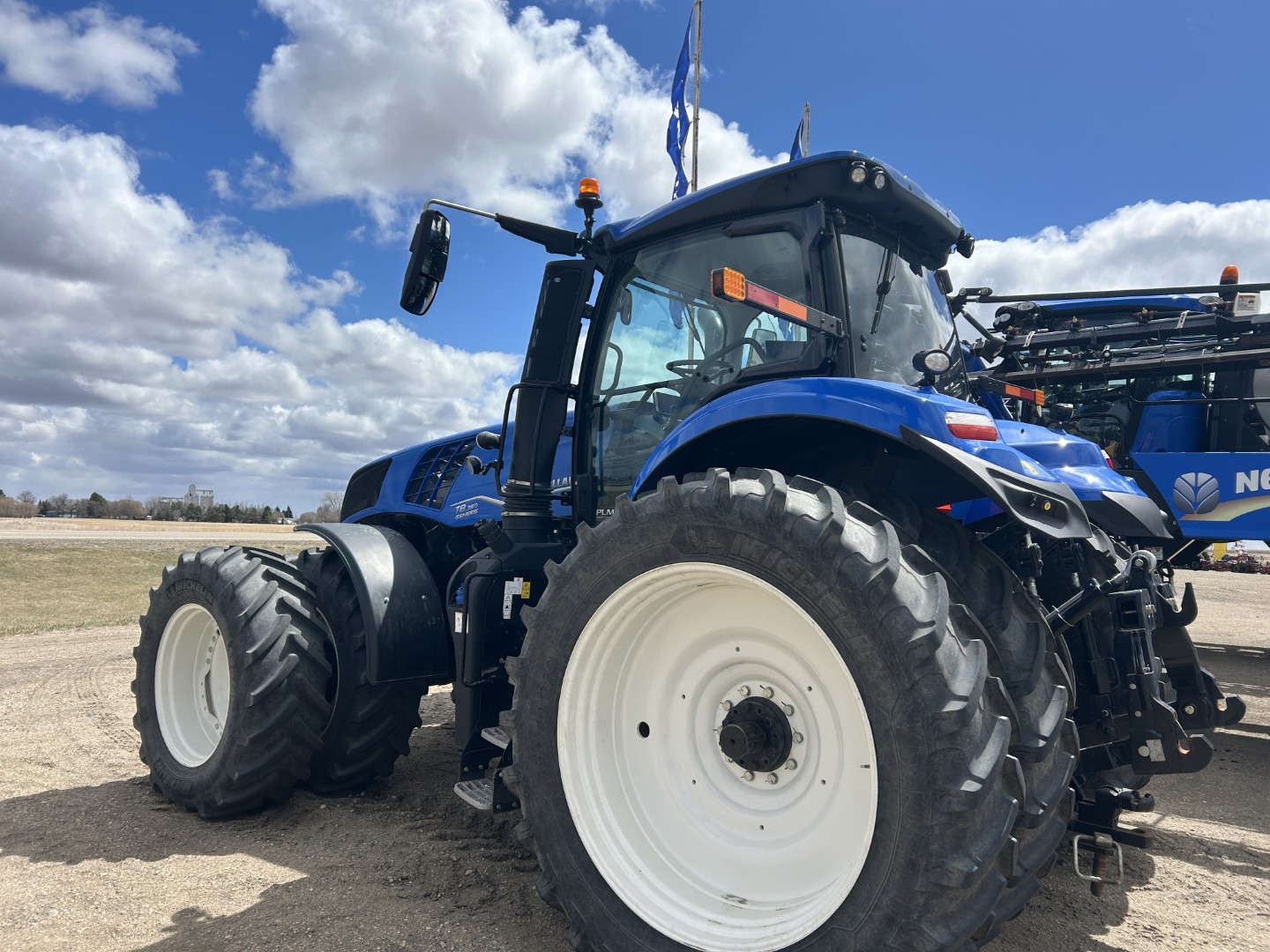 2022 New Holland T8.350 Tractor