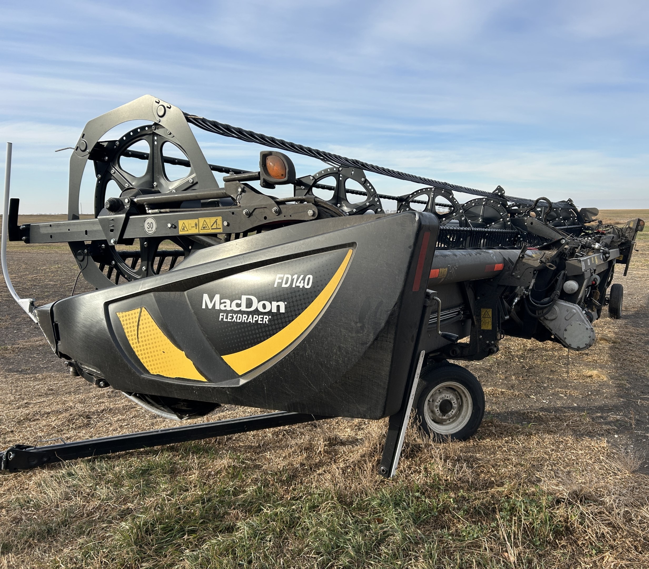 2021 MacDon FD140 Header Draper Flex