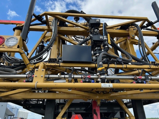 2022 RoGator RG1100C Sprayer/High Clearance