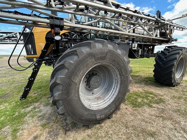 2022 RoGator RG1100C Sprayer/High Clearance