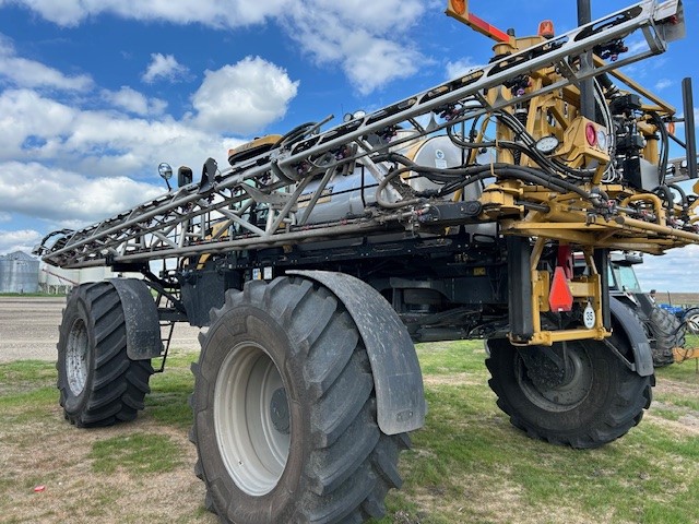 2022 RoGator RG1100C Sprayer/High Clearance