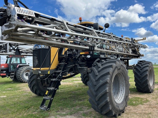 2022 RoGator RG1100C Sprayer/High Clearance