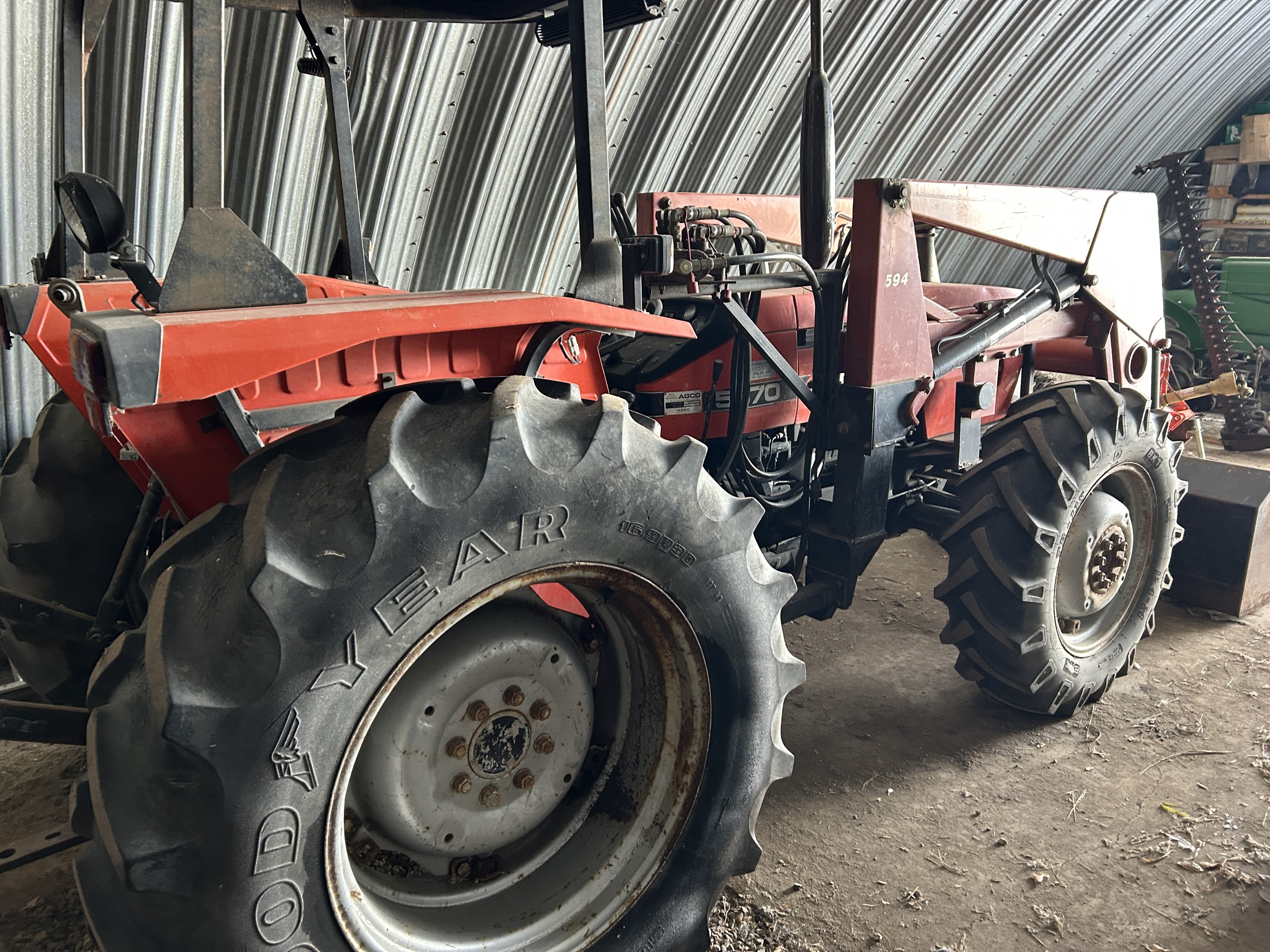 1991 AGCO ALLIS 5670 Tractor