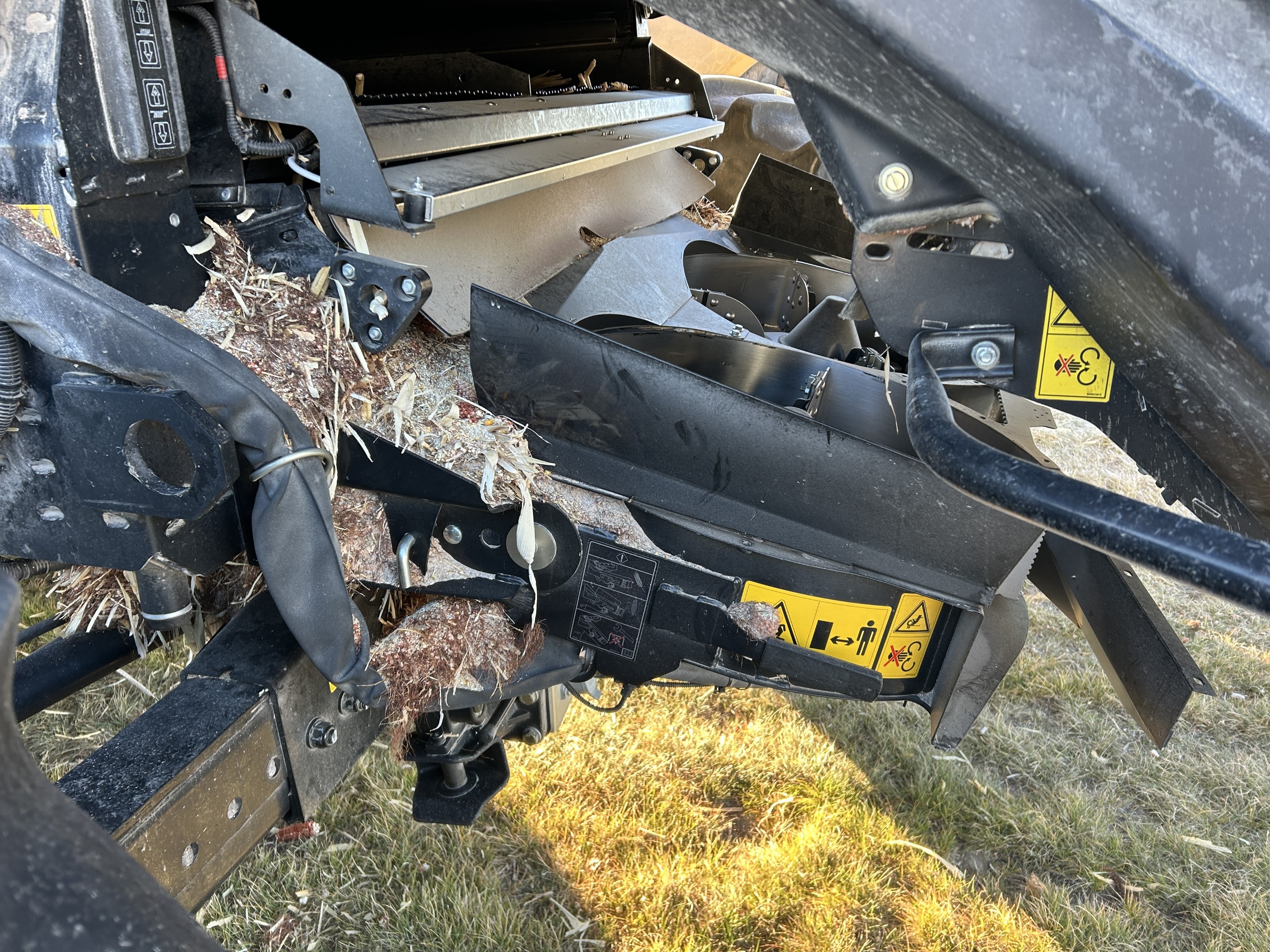 2024 New Holland CR9.90Z Combine