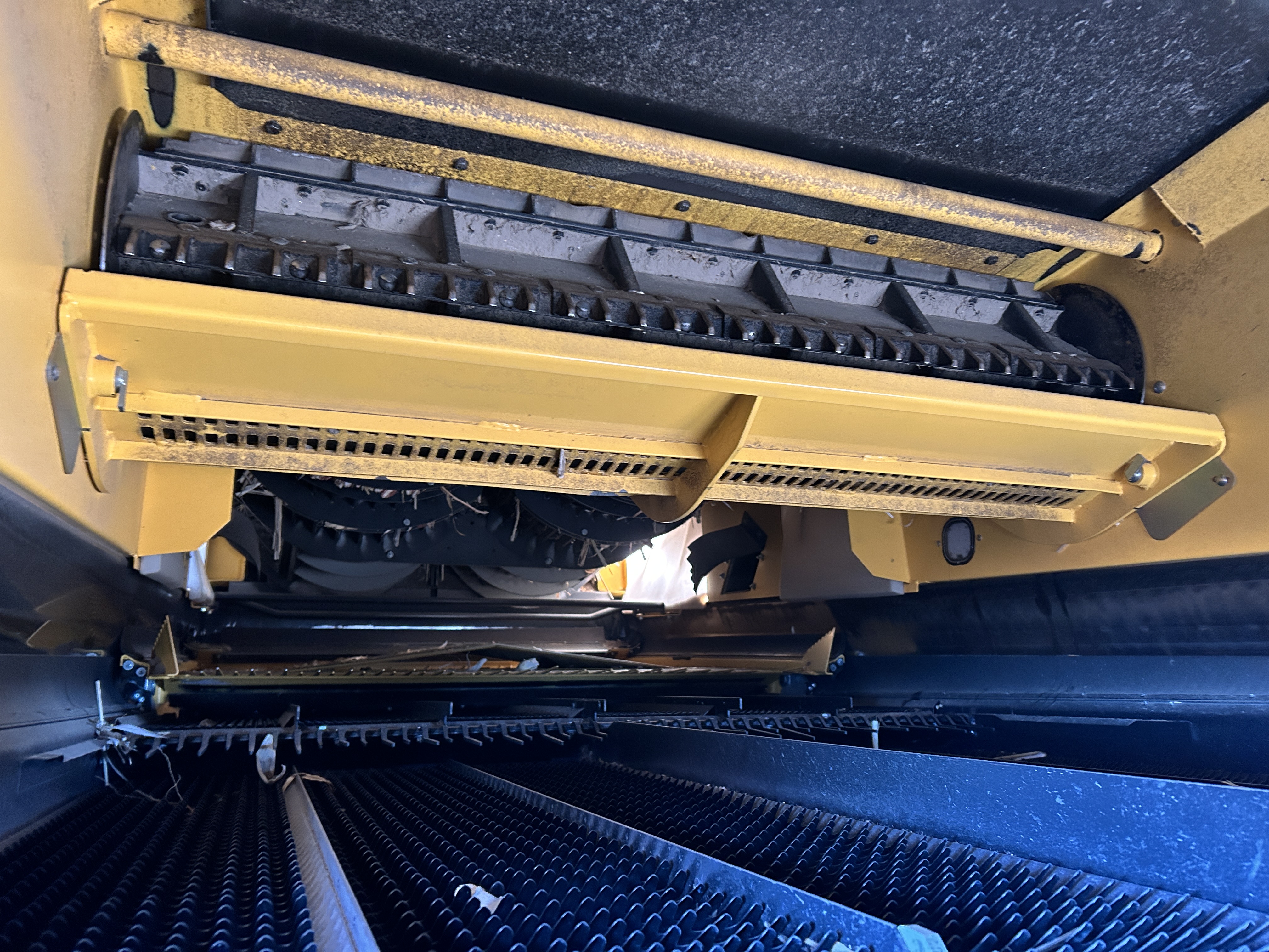 2023 New Holland CR9.90Z Combine