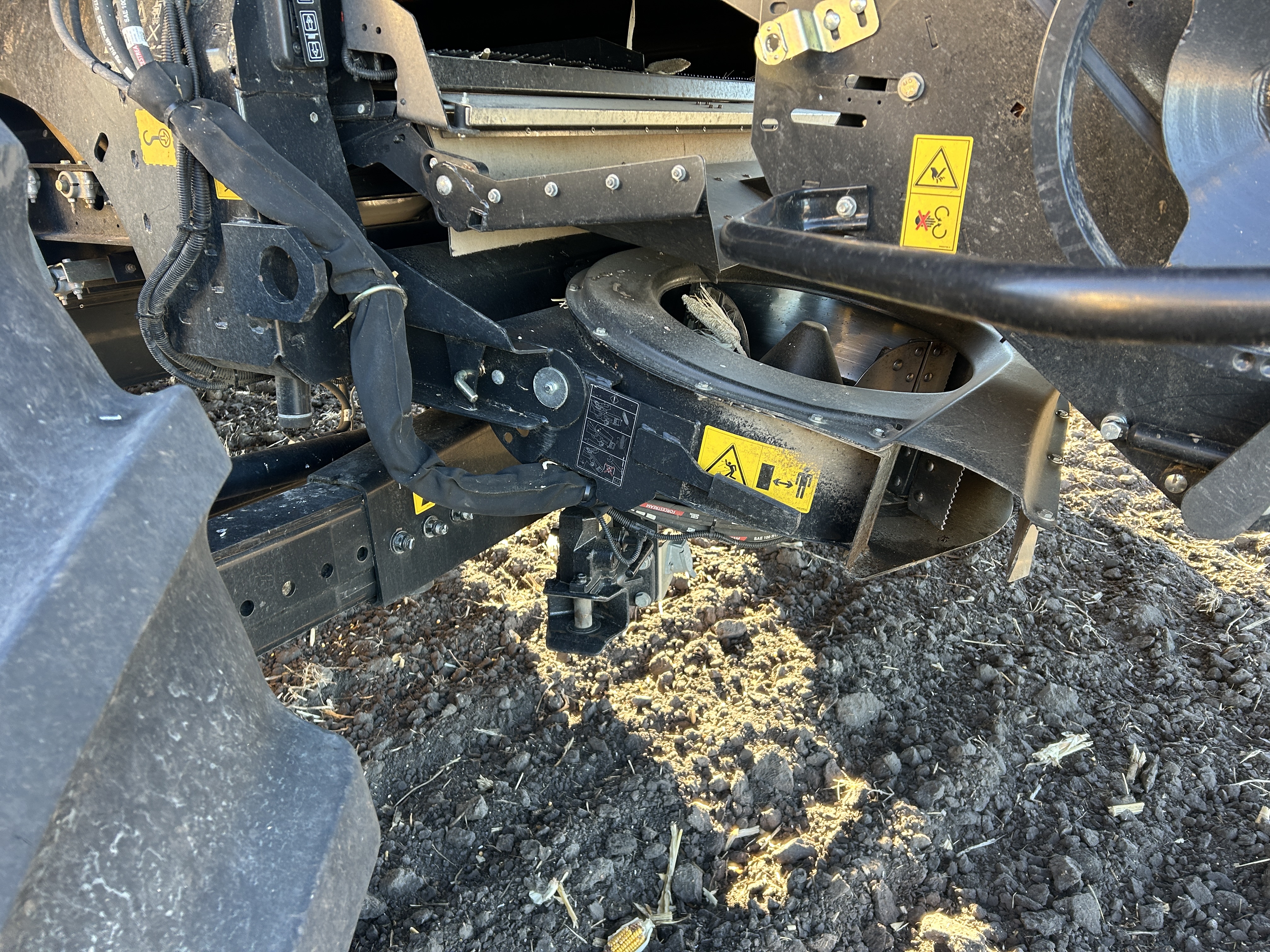 2023 New Holland CR9.90Z Combine