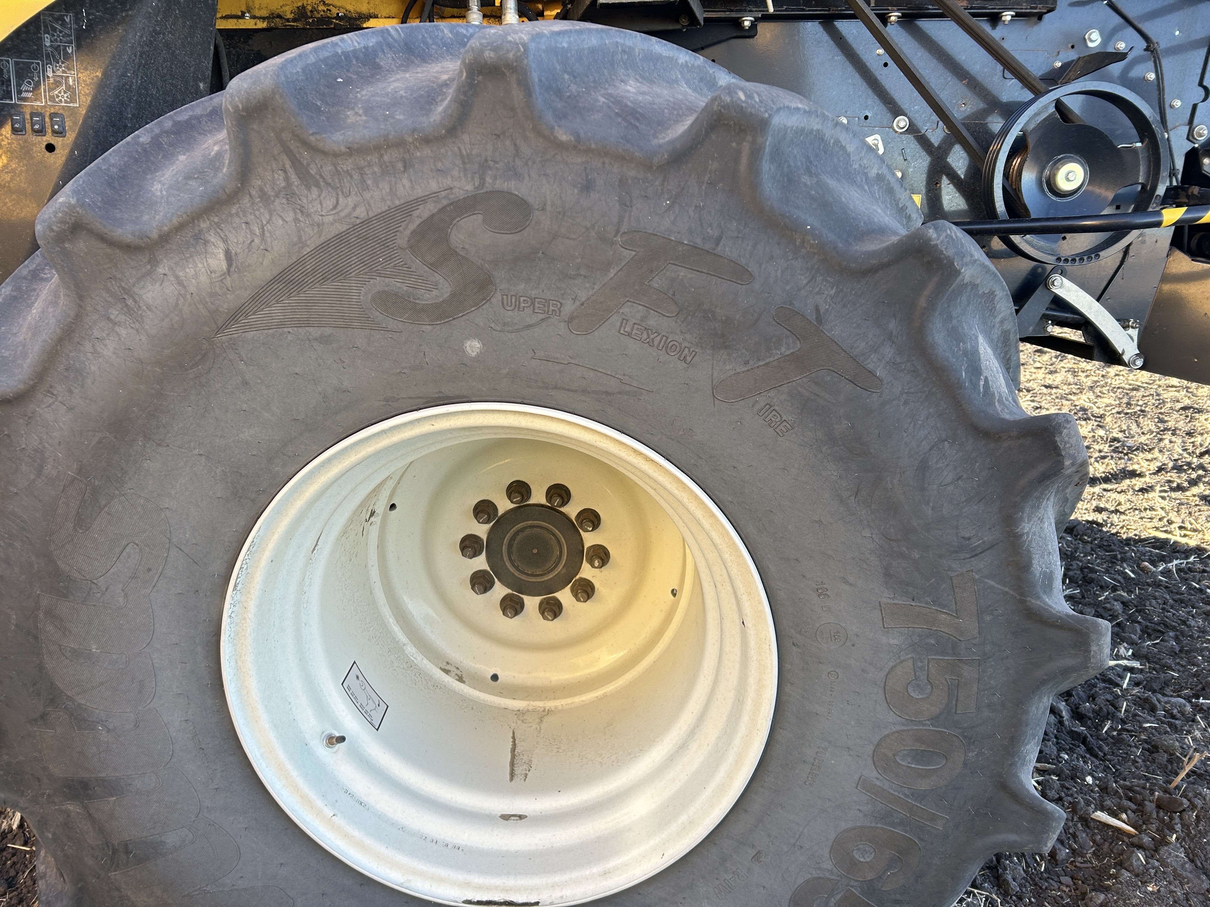 2023 New Holland CR9.90Z Combine