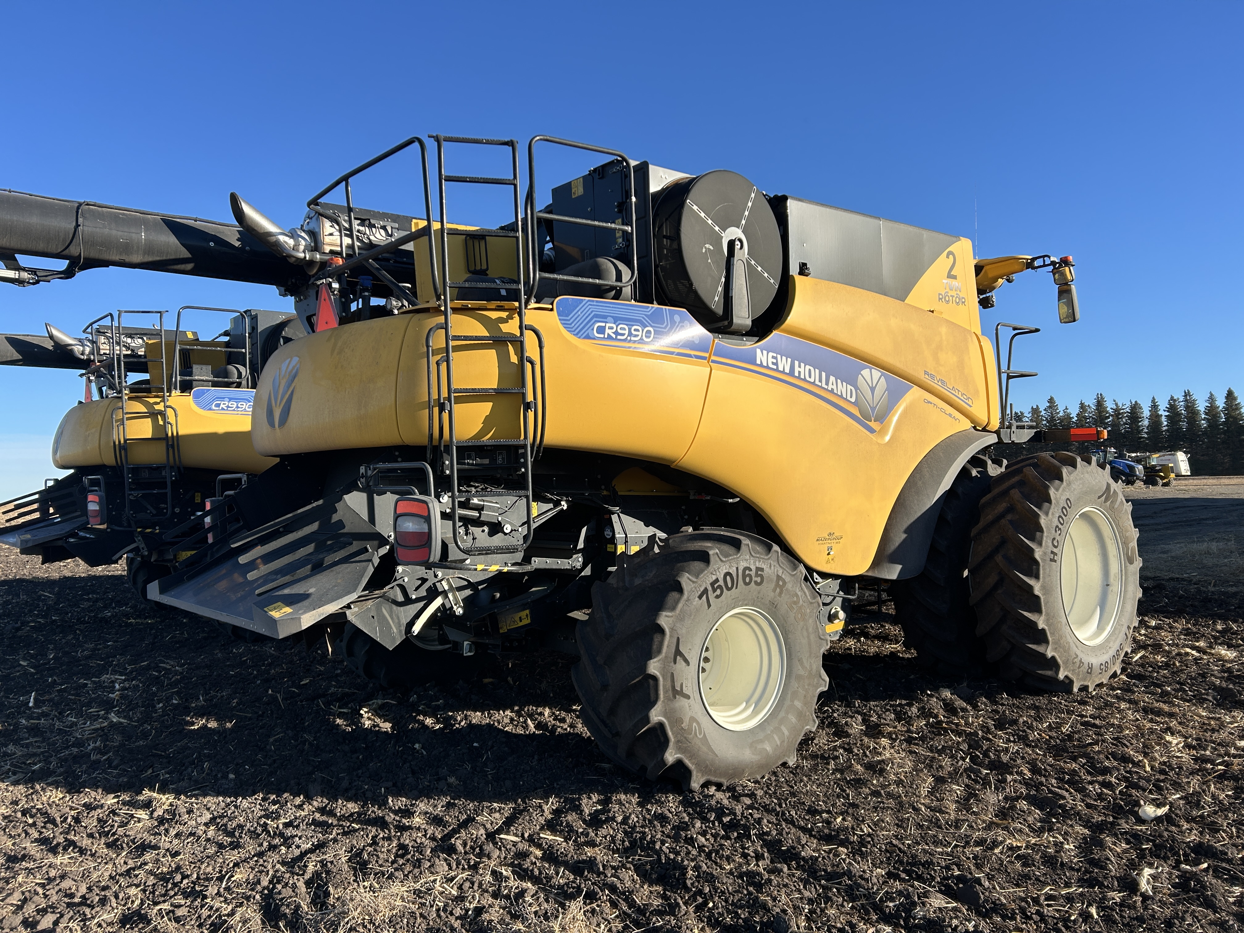 2023 New Holland CR9.90Z Combine