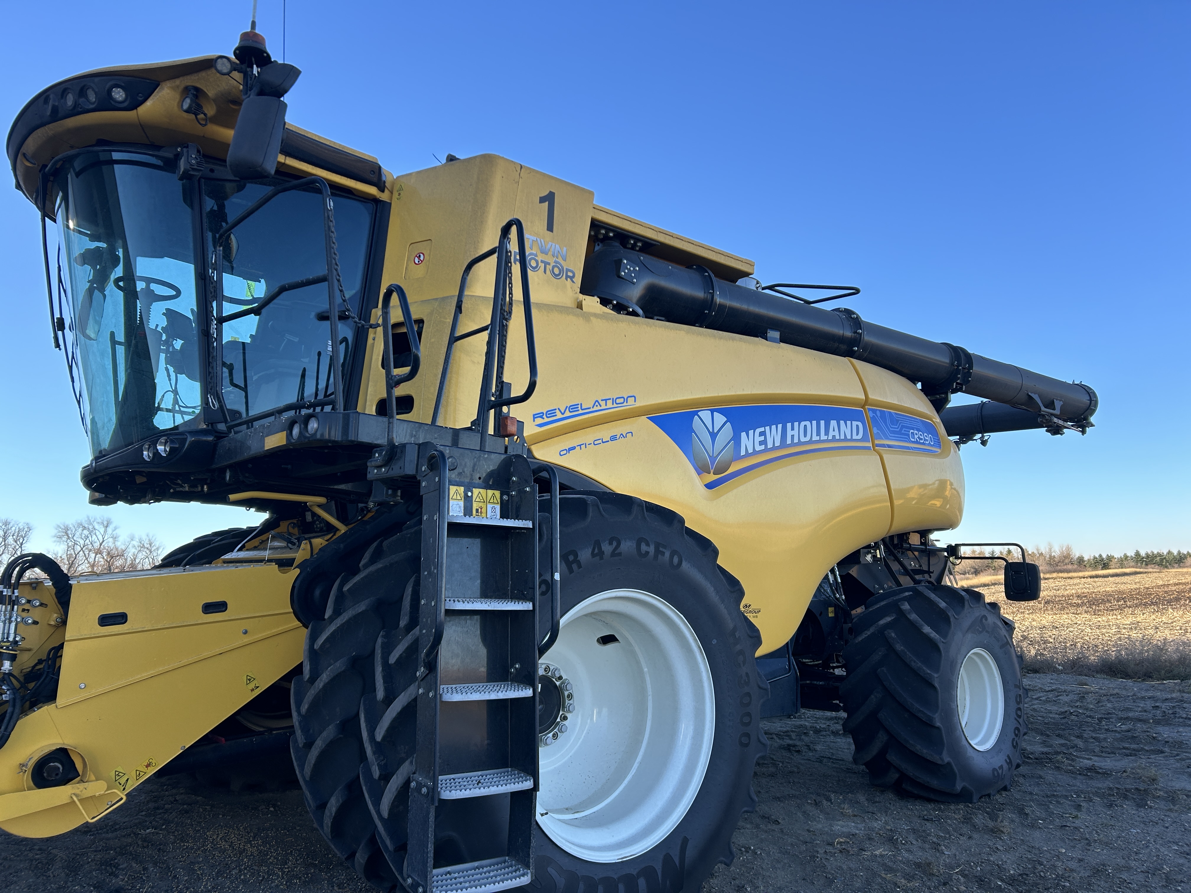 2023 New Holland CR9.90Z Combine