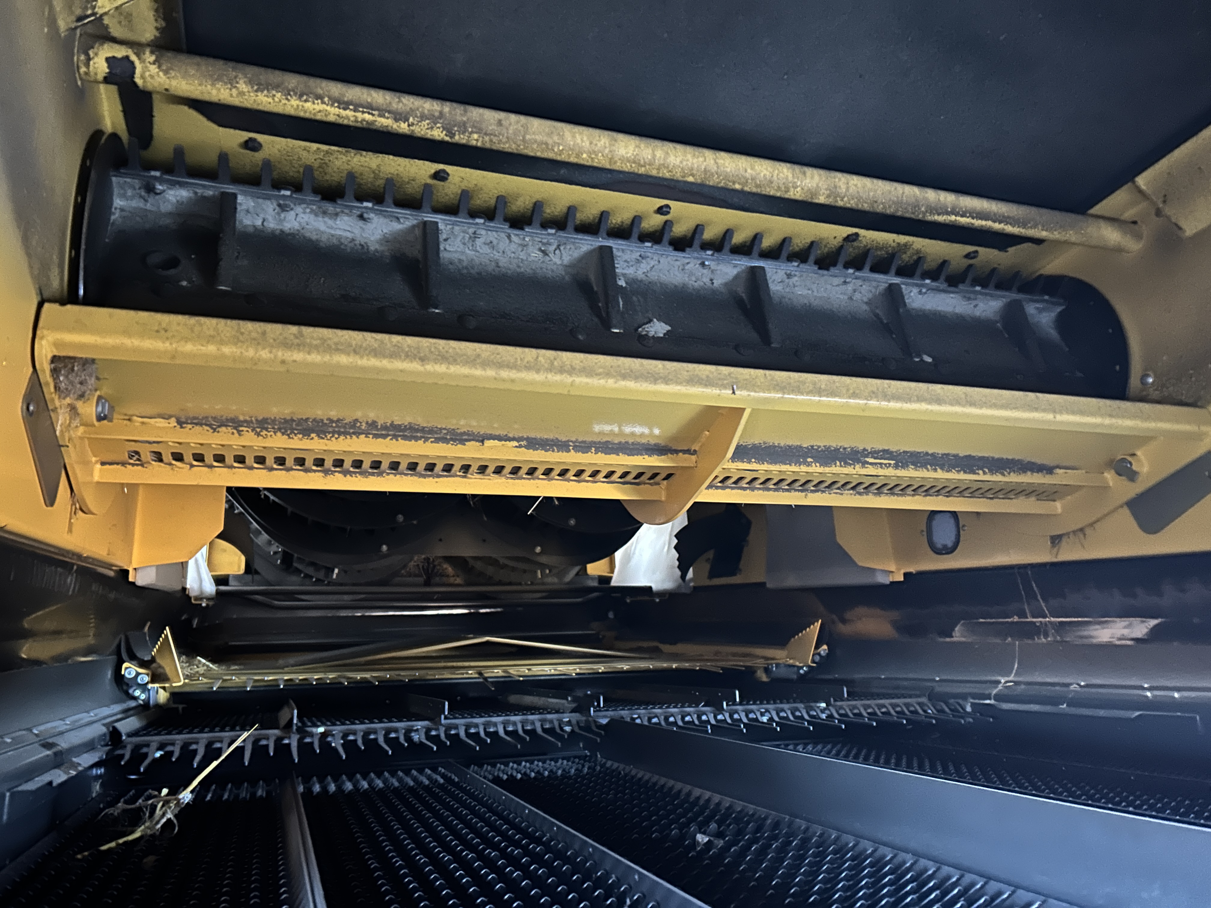 2023 New Holland CR9.90Z Combine