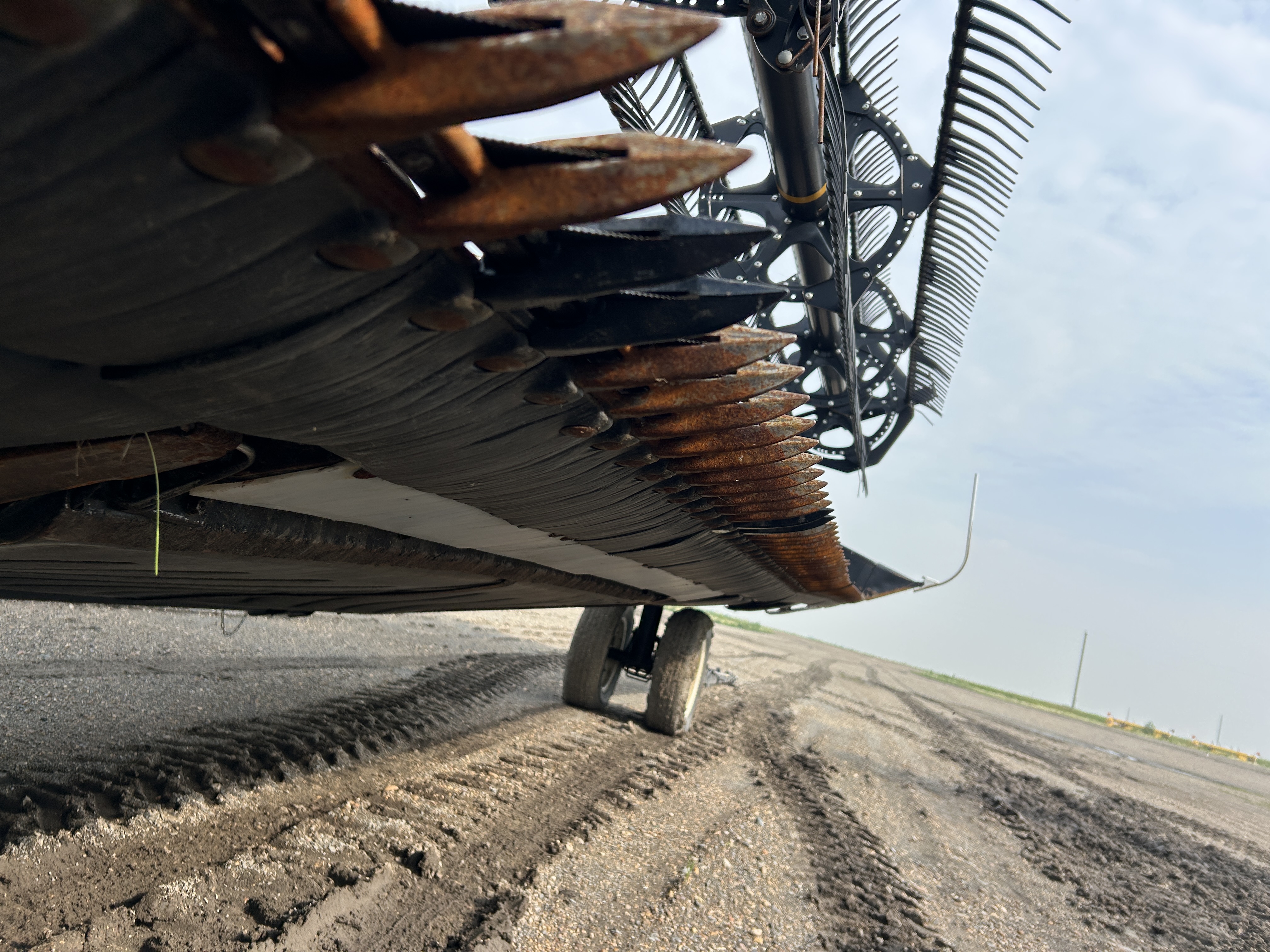 2021 MacDon FD240 Header Draper Flex