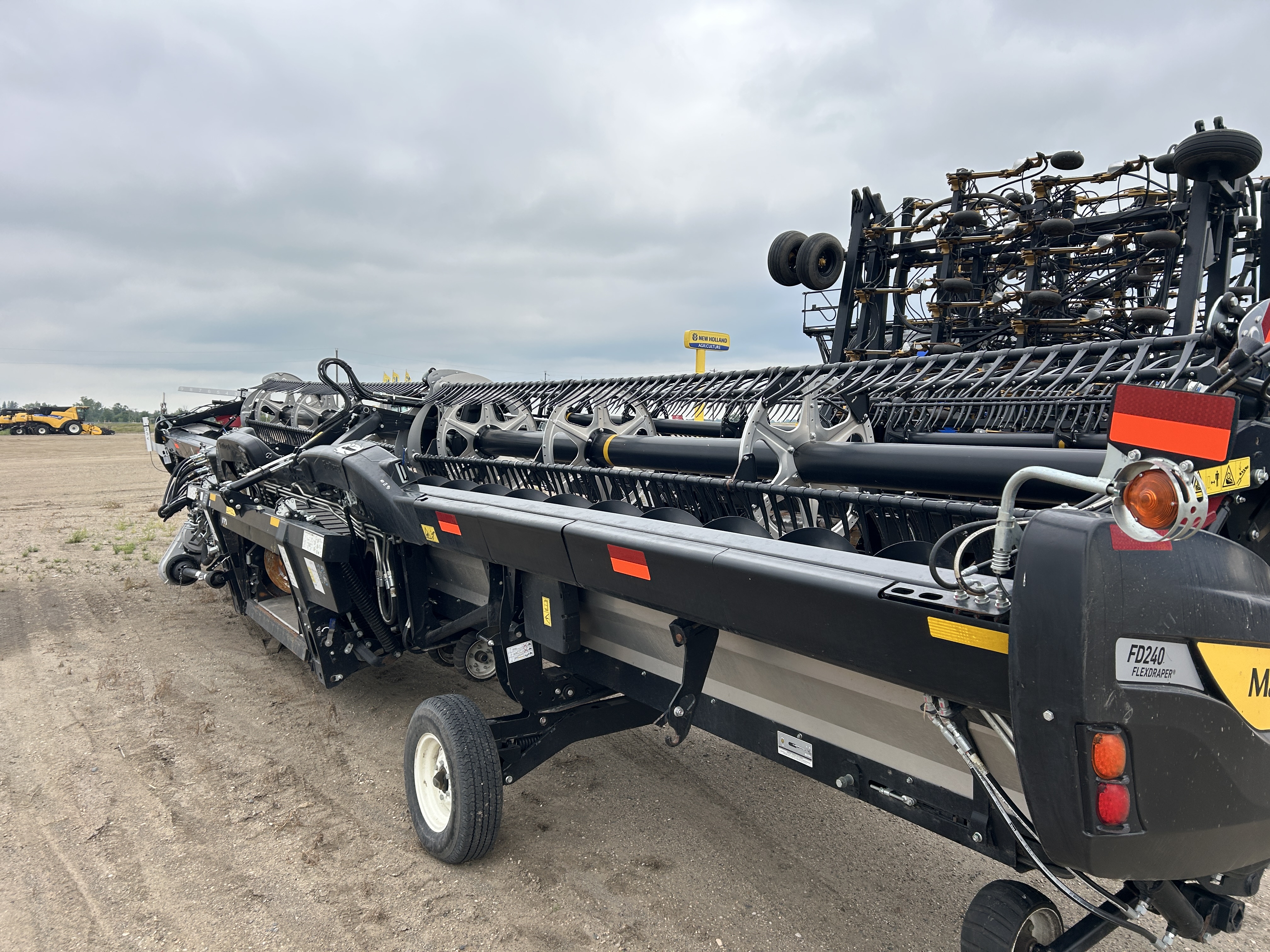 2021 MacDon FD240 Header Draper Flex