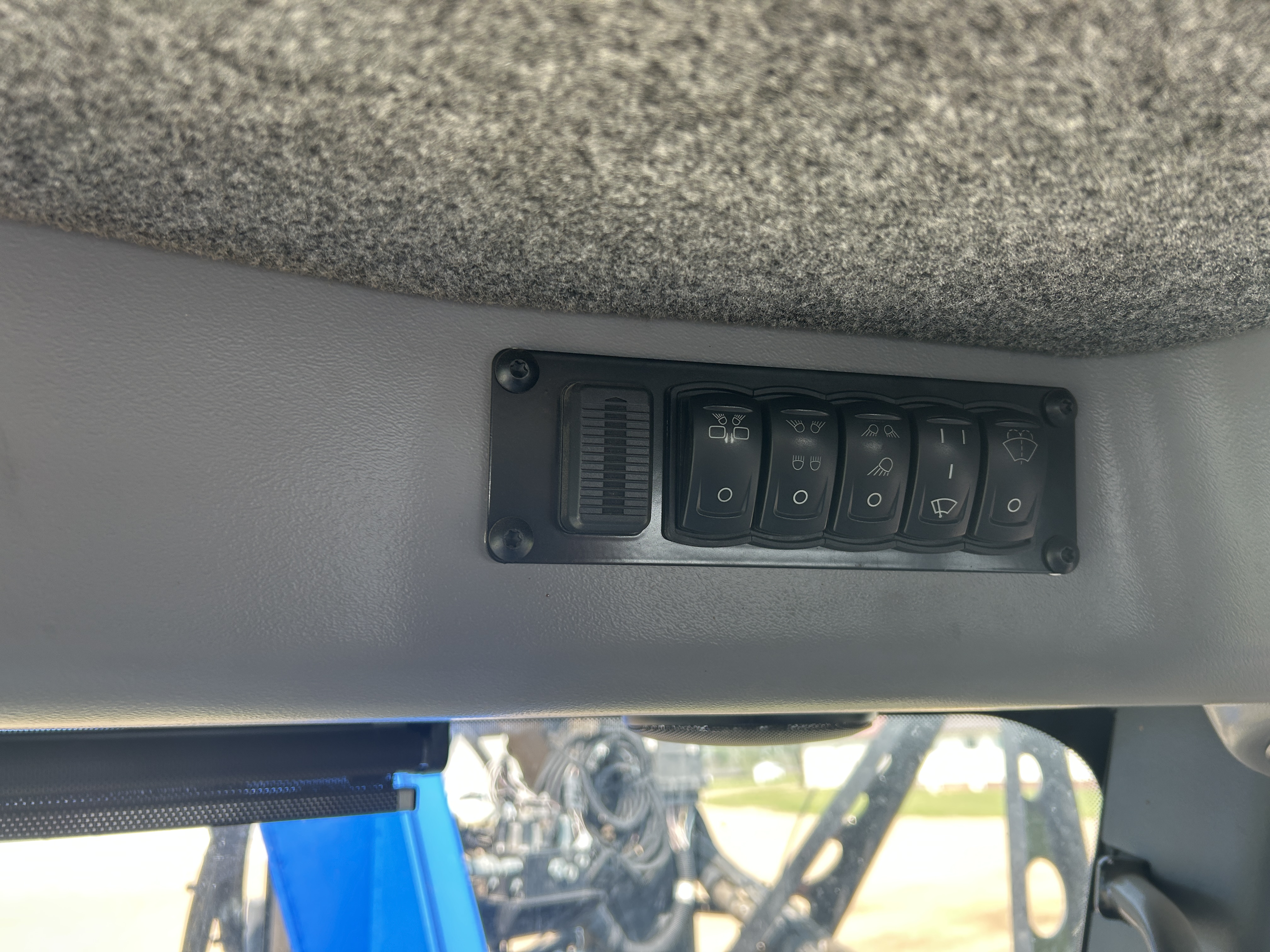 2017 New Holland SP.345F Sprayer/High Clearance