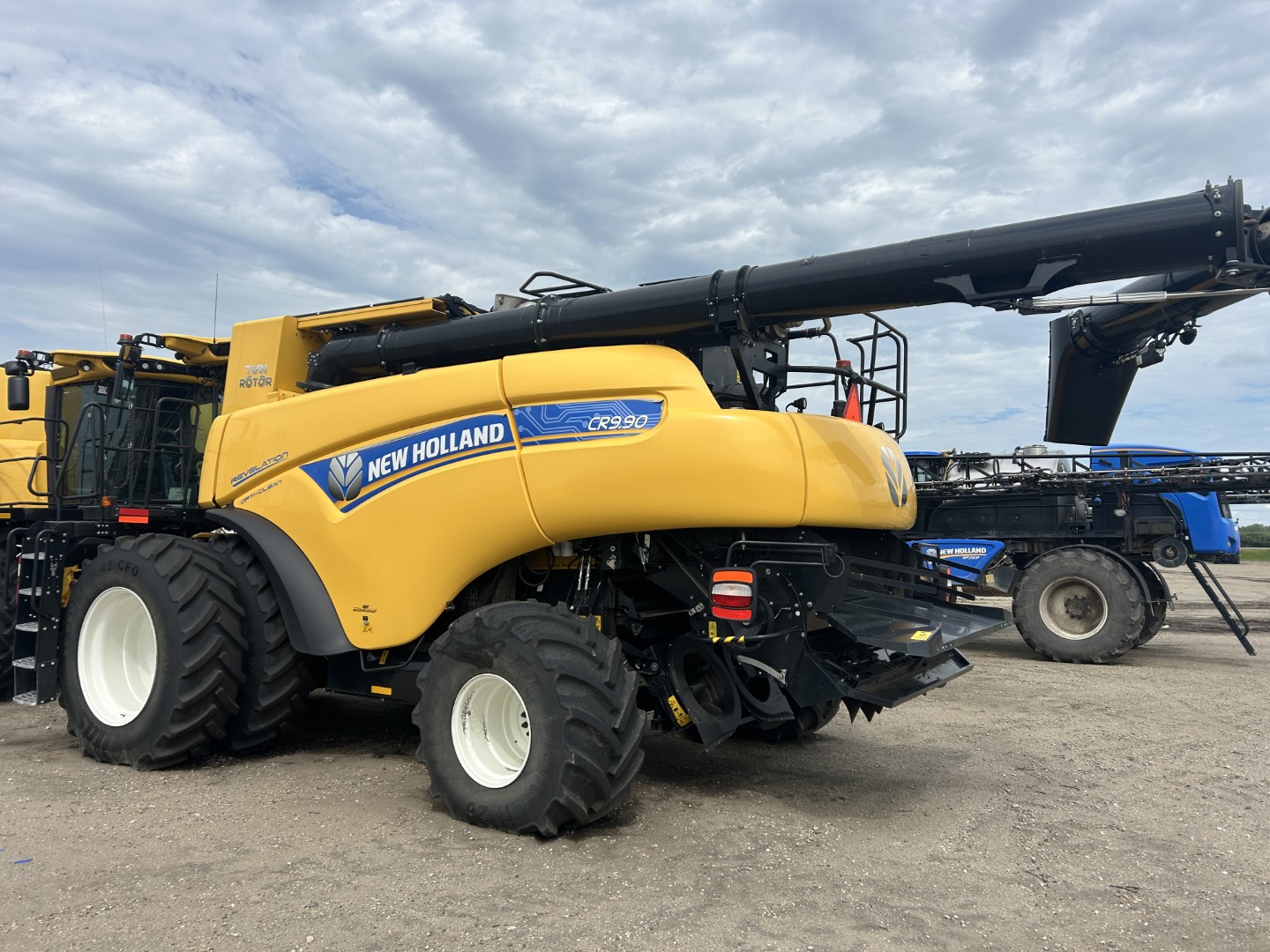 2021 New Holland CR9.90Z Combine