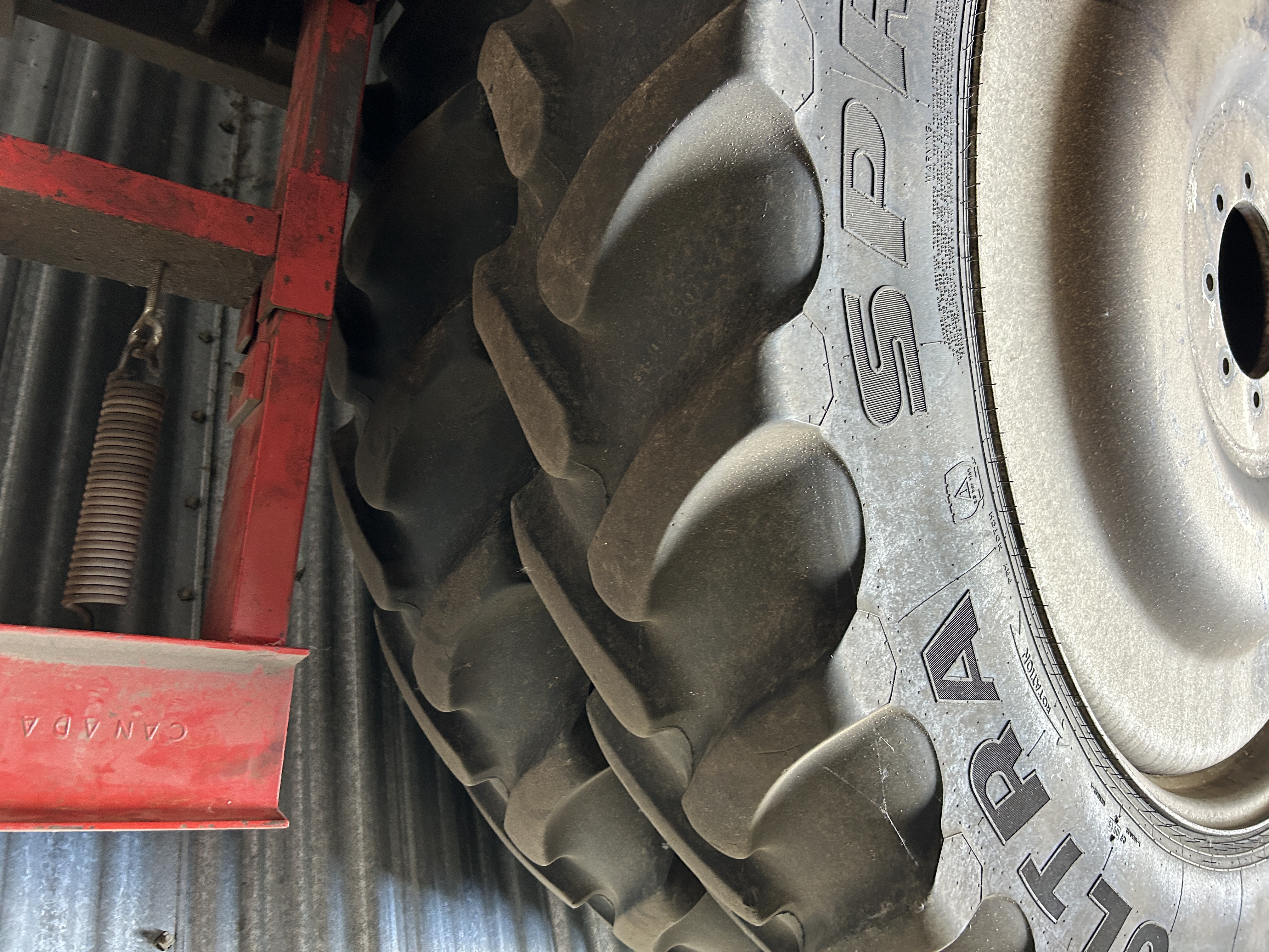 2014 New Holland SP.365F Sprayer/High Clearance