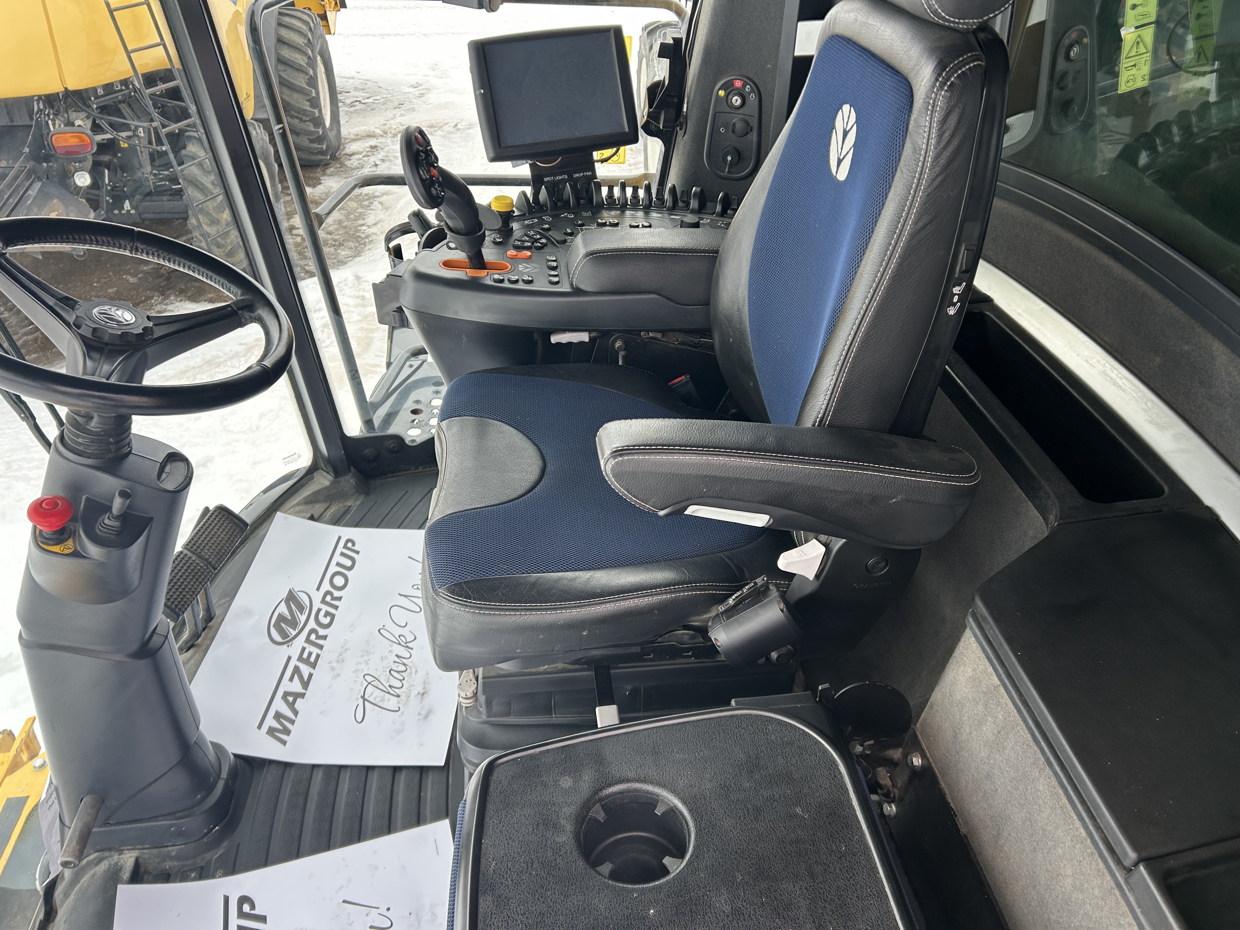 2021 New Holland CR9.90Z Combine