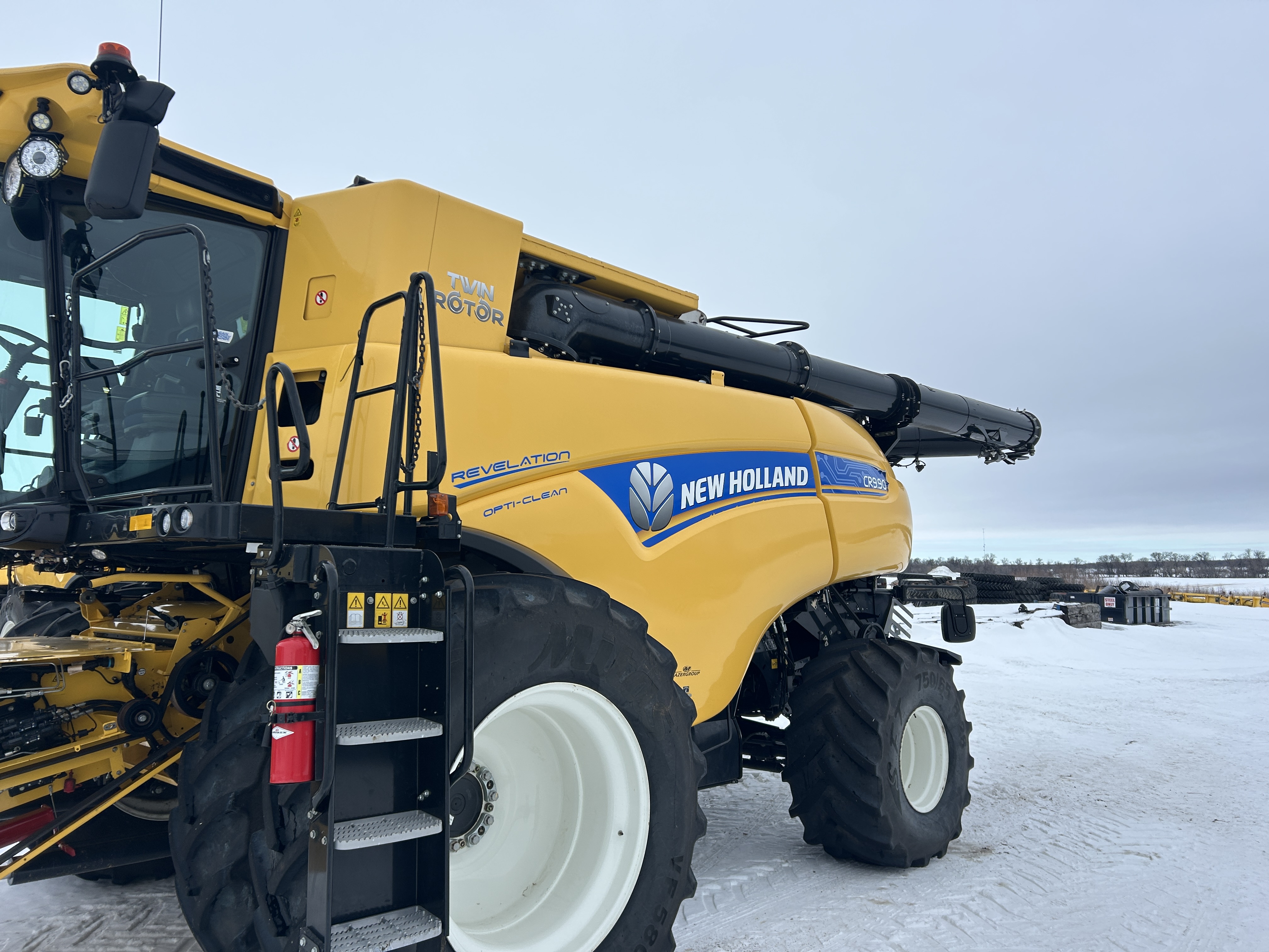 2021 New Holland CR9.90Z Combine