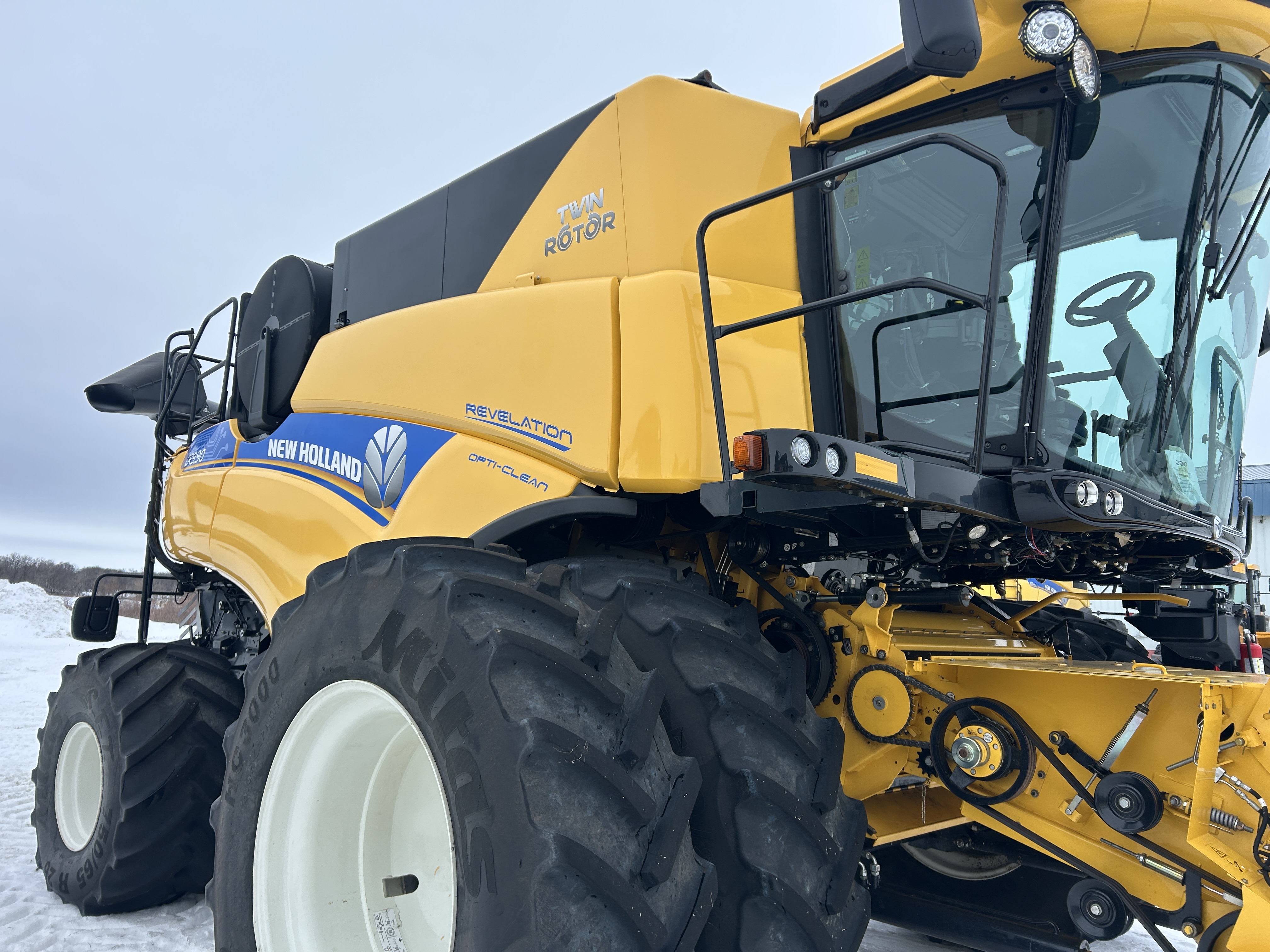 2021 New Holland CR9.90Z Combine
