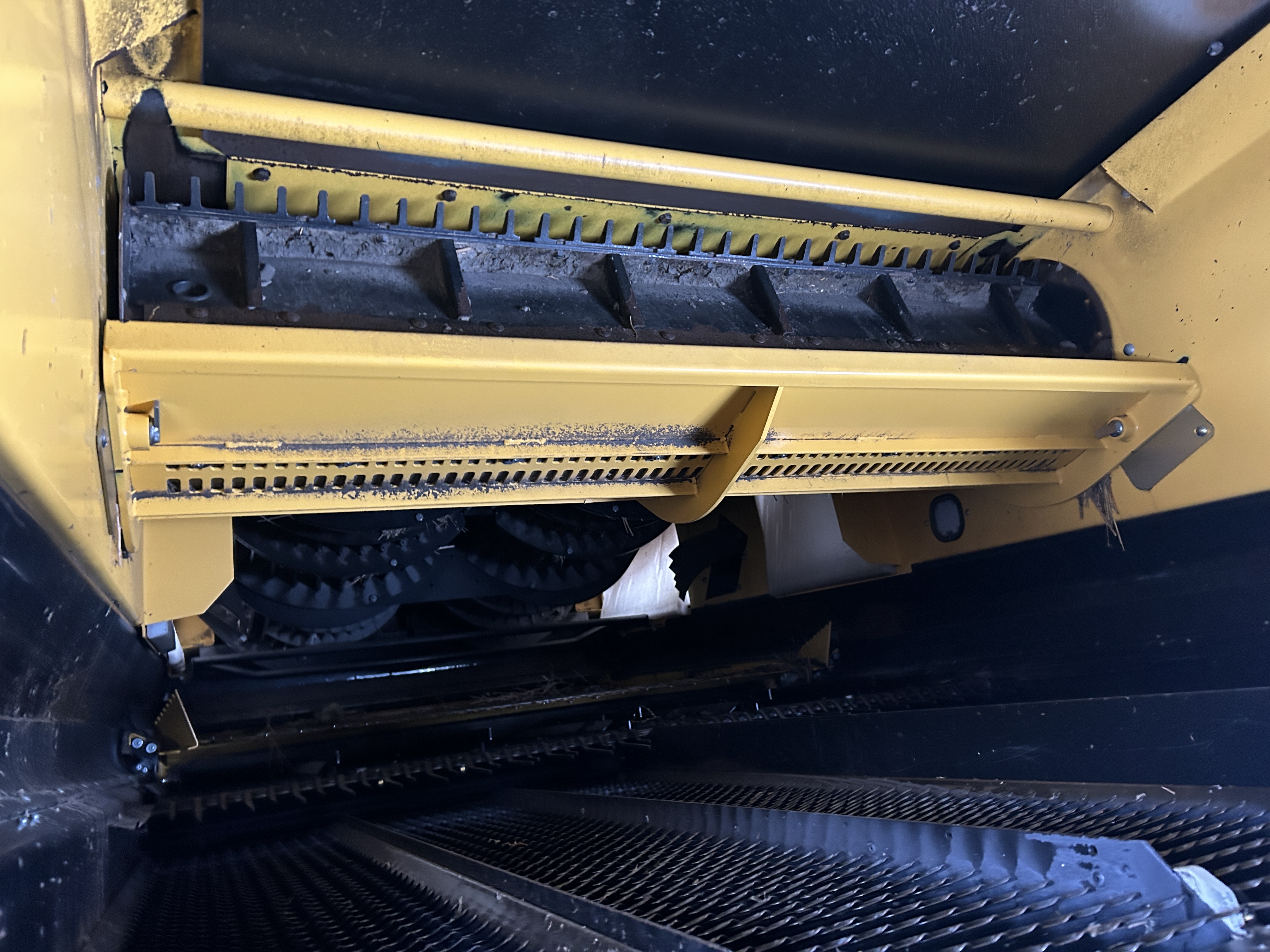 2021 New Holland CR9.90Z Combine