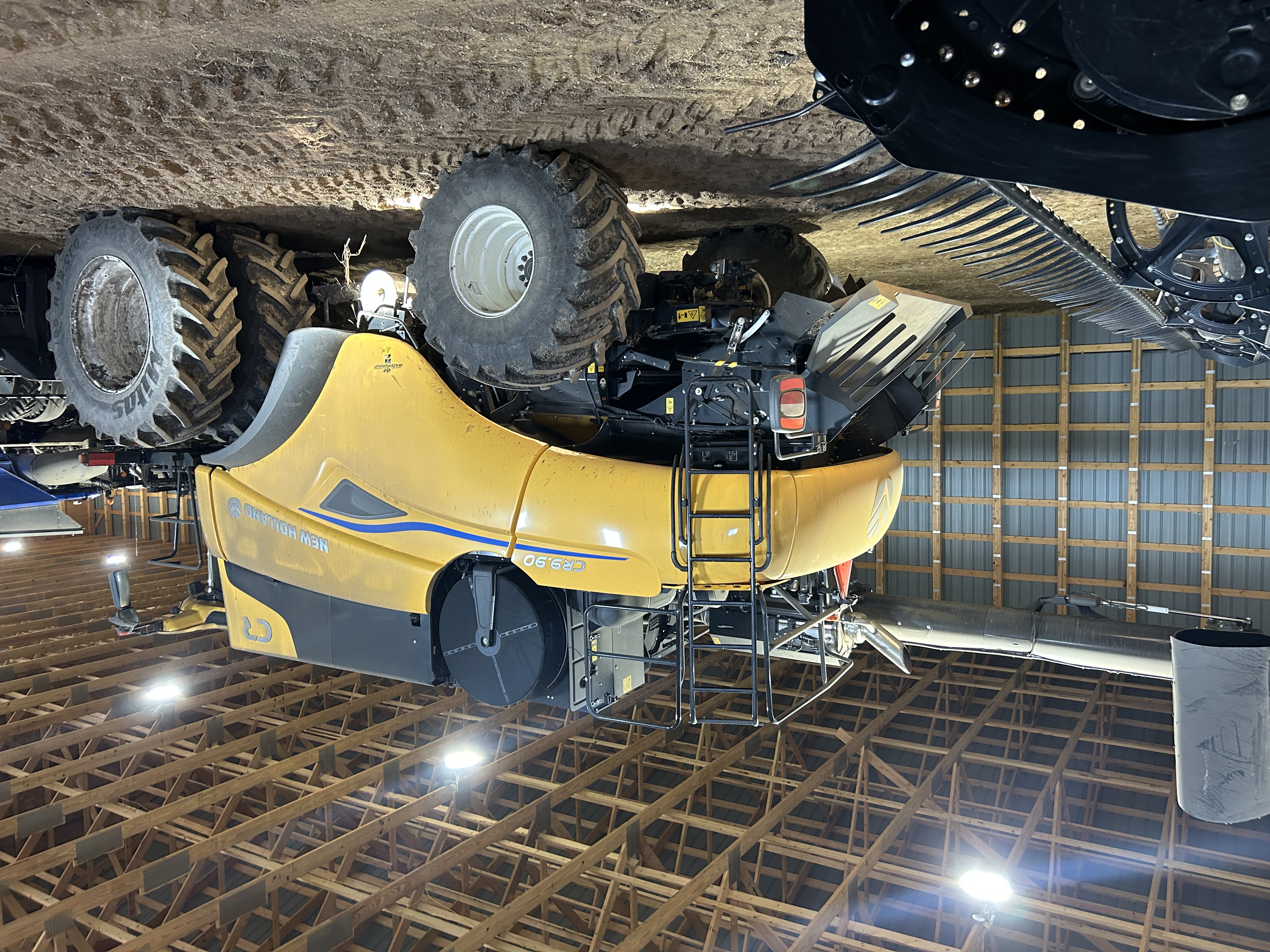 2024 New Holland CR9.90Z Combine