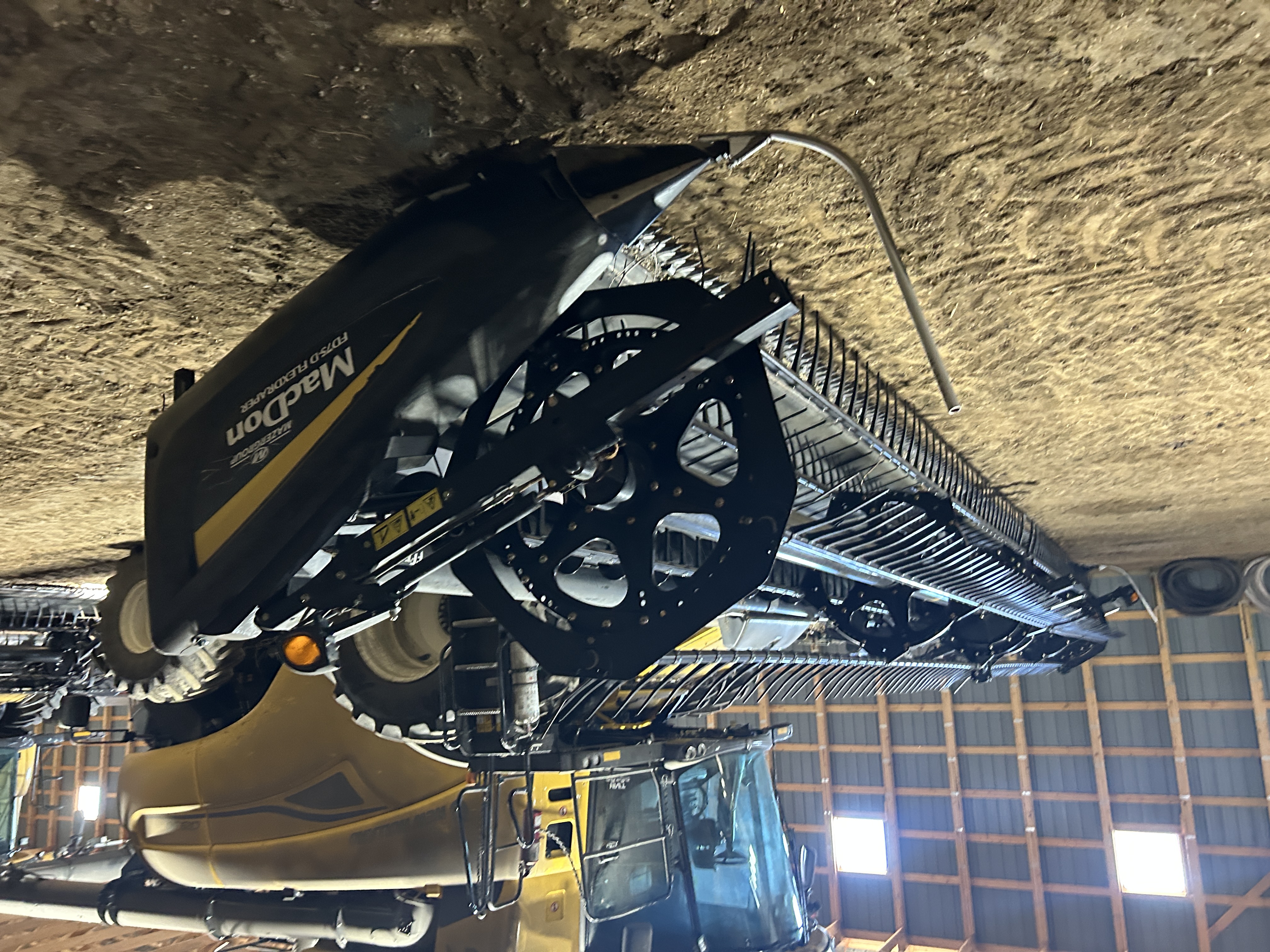 2017 MacDon FD75-40 Header Draper Flex