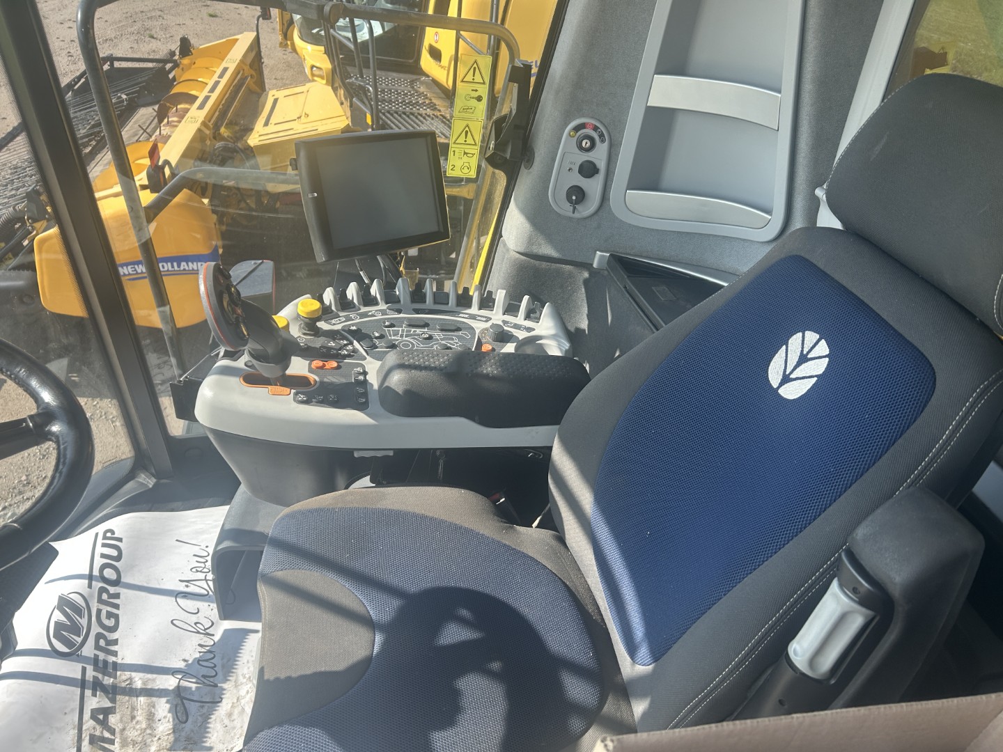 2018 New Holland CR8.90Z Combine