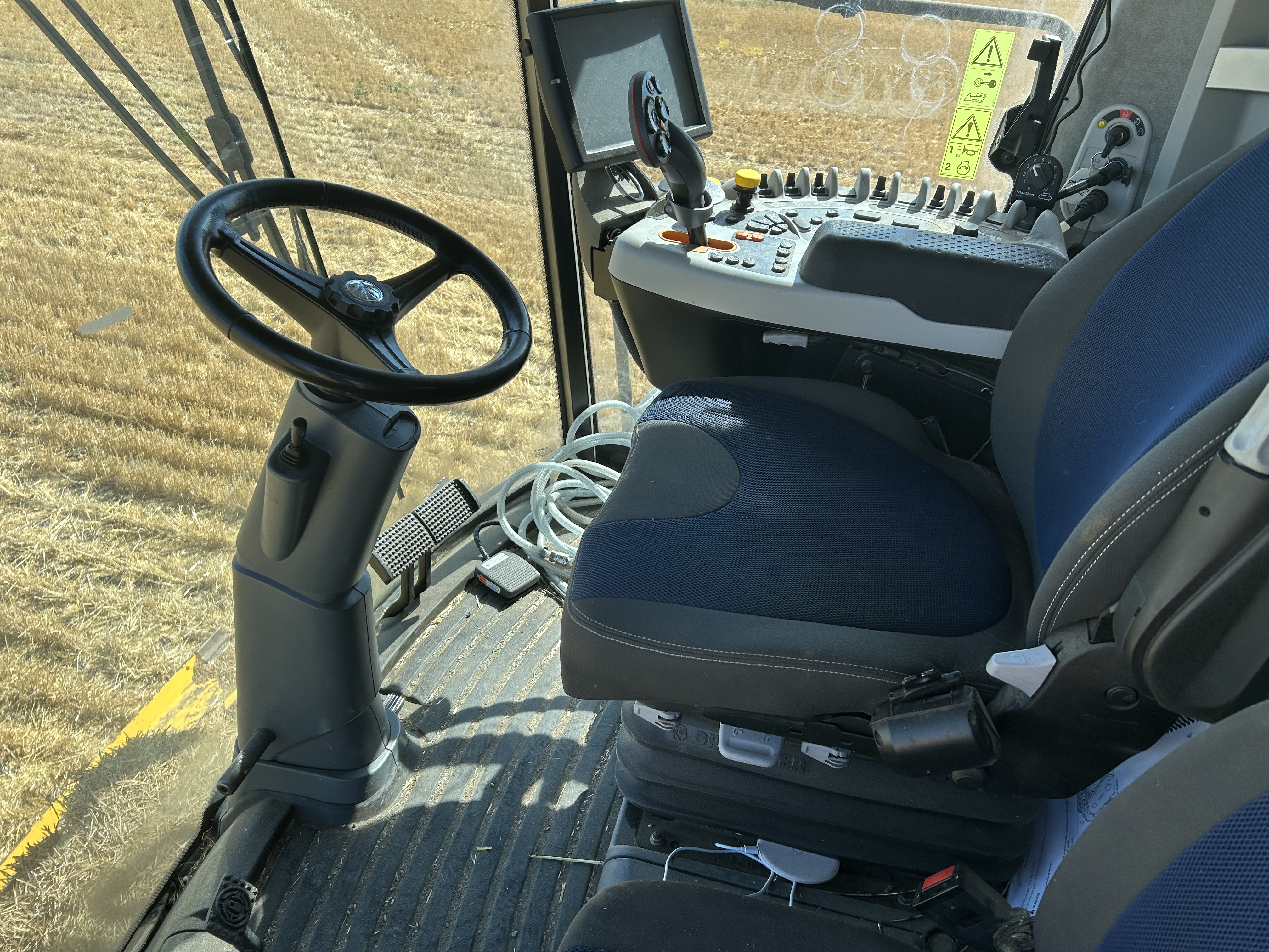 2018 New Holland CR8.90Z Combine
