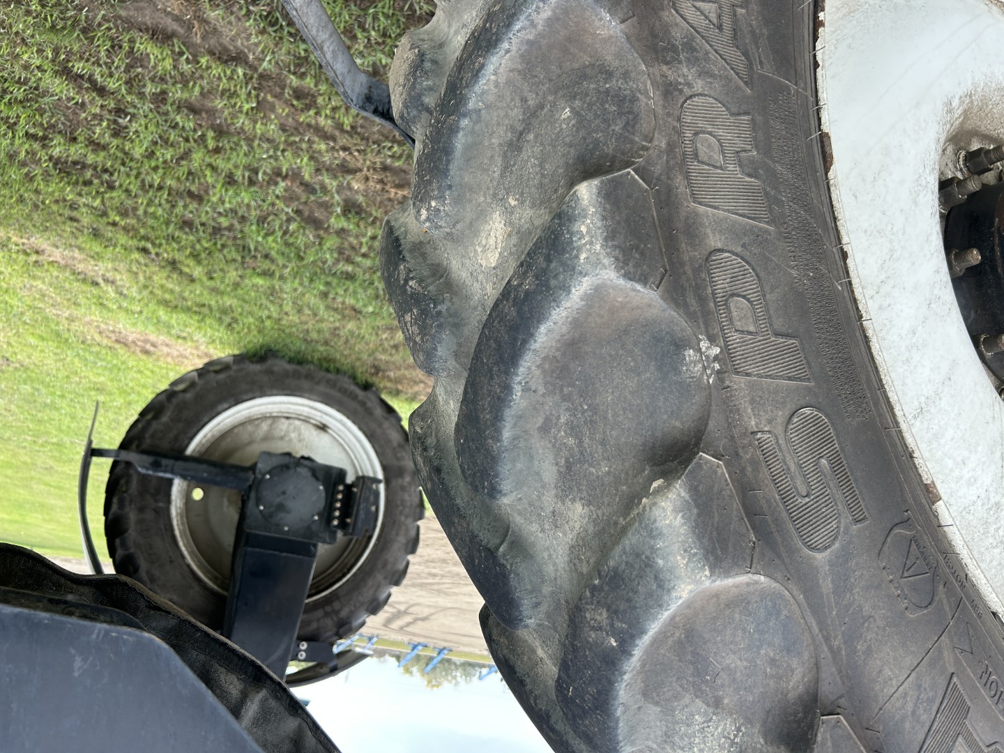 2019 New Holland SP.310F Sprayer/High Clearance