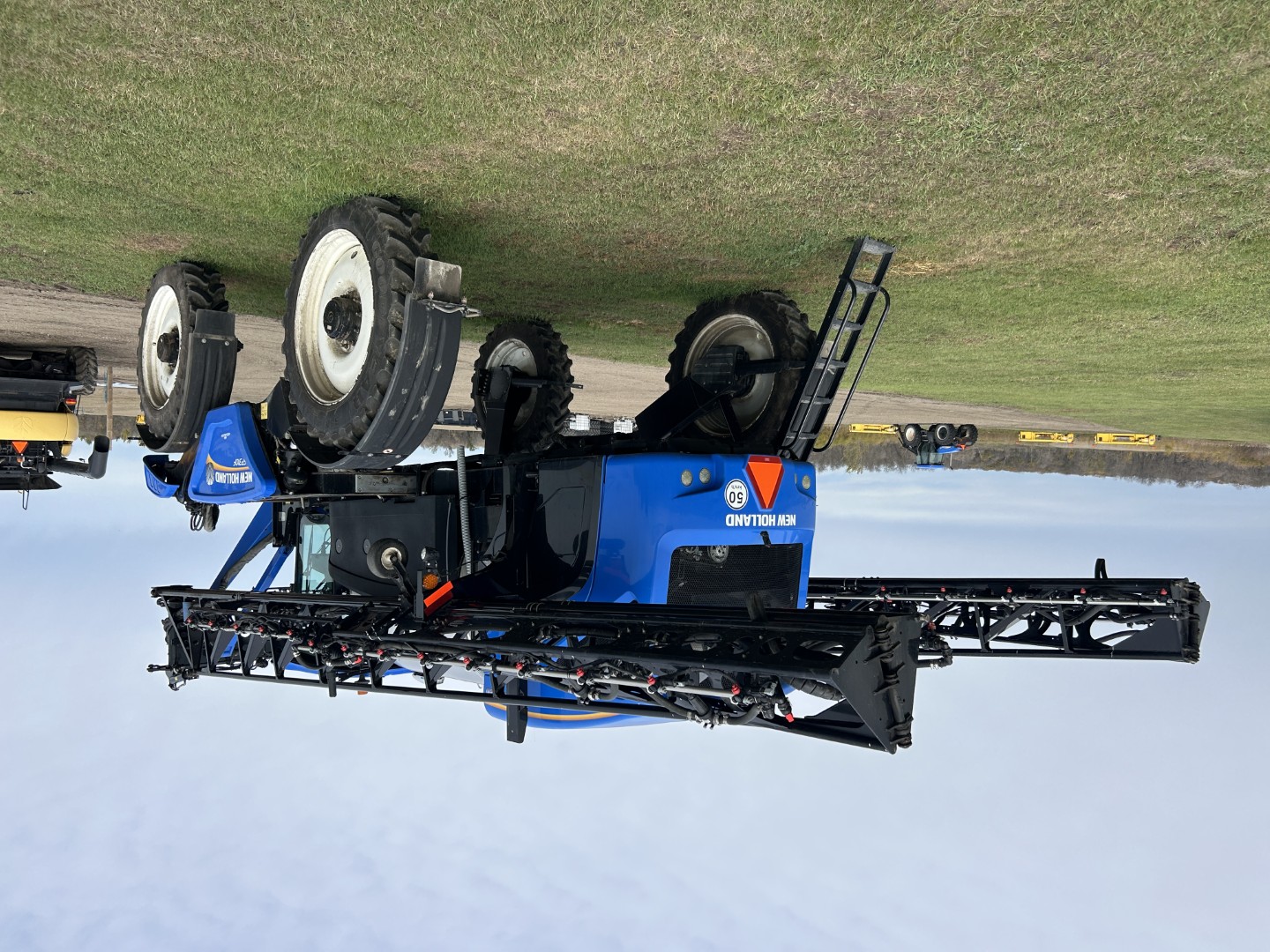 2019 New Holland SP.310F Sprayer/High Clearance