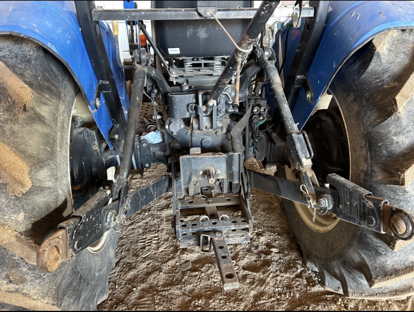 2013 New Holland WRKMSTR 75 Tractor