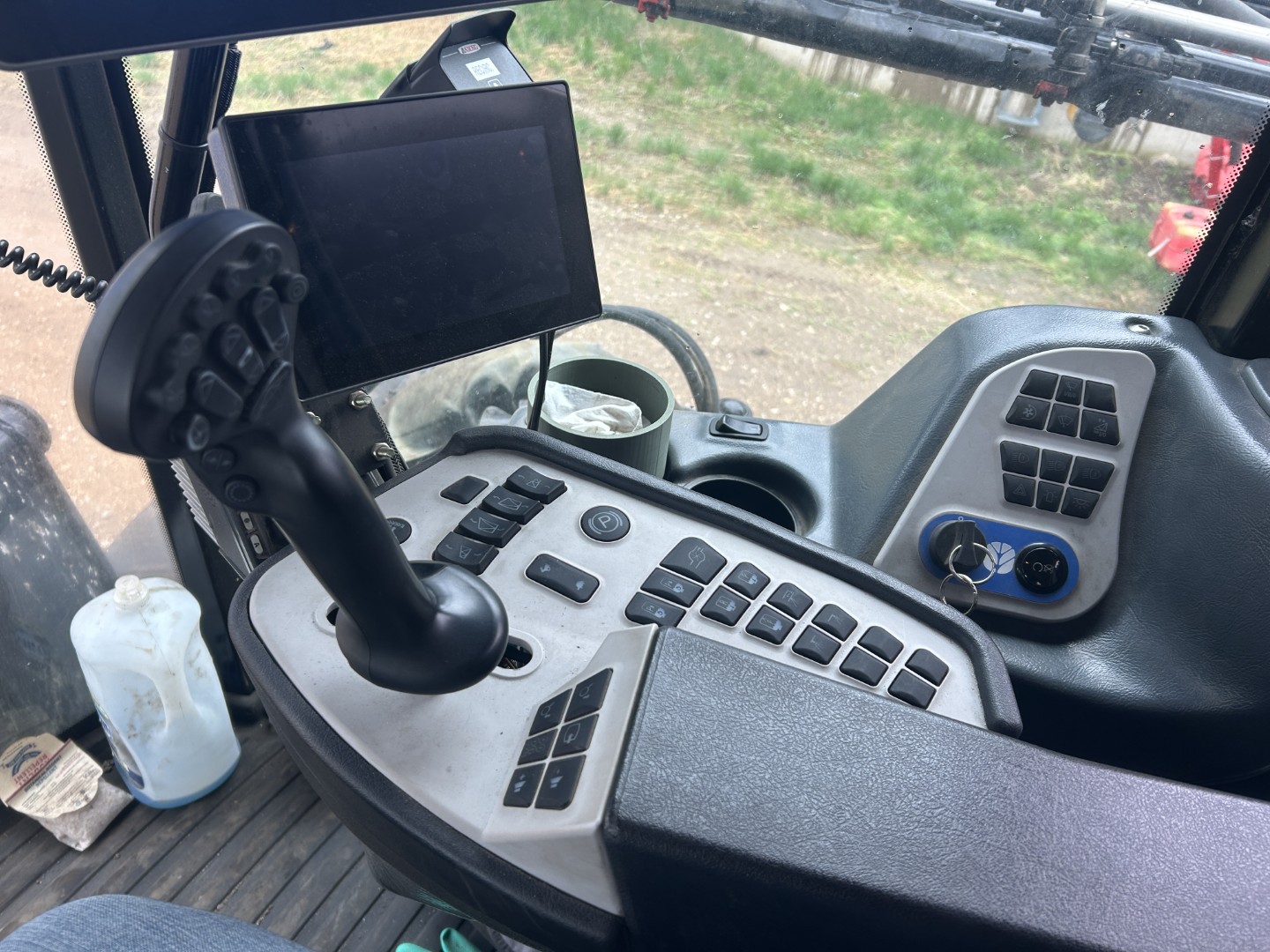 2018 New Holland SP.310F Sprayer/High Clearance